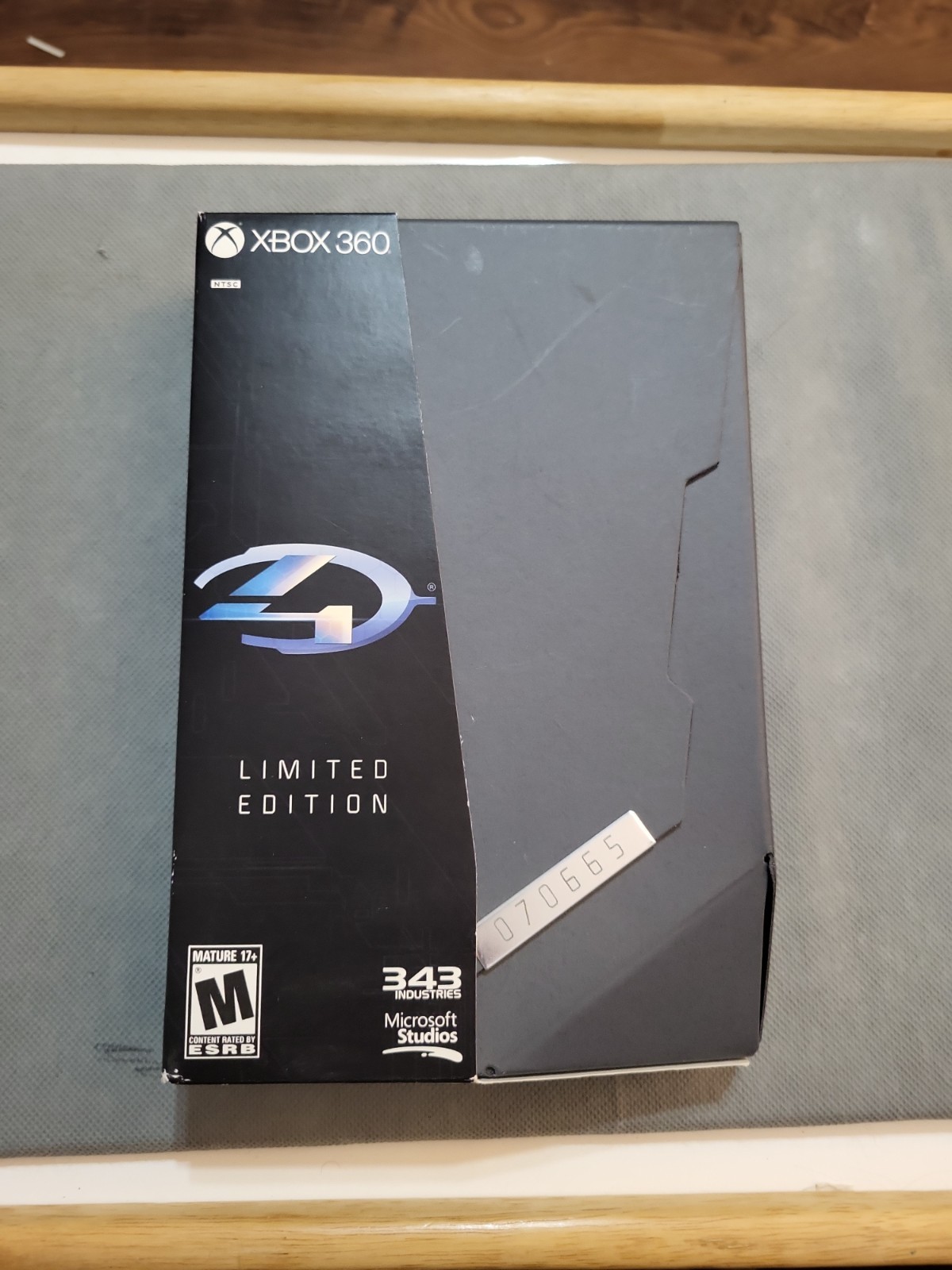 Microsoft Studios Halo 4 Limited Edition Shooter Xbox 360 NTSC-U/C M 2012