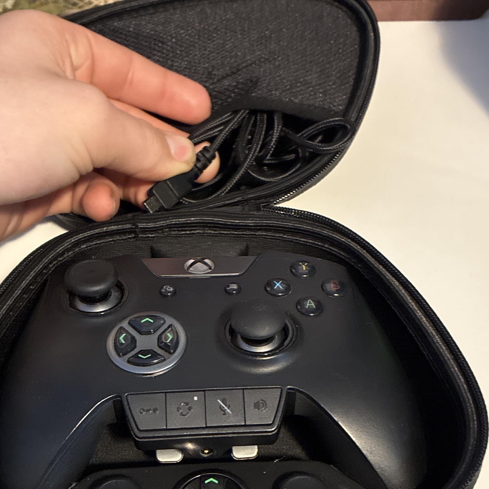 Razer Wolverine Ultimate Wired Controller for Xbox One/PC Black 10ft w/ Case