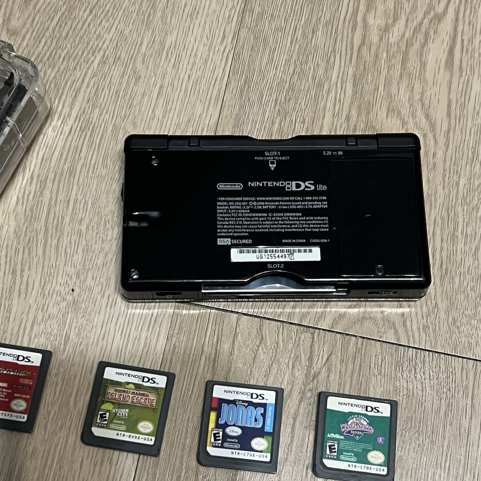 Nintendo DS Lite Console USG-001 Black with Games And Charger