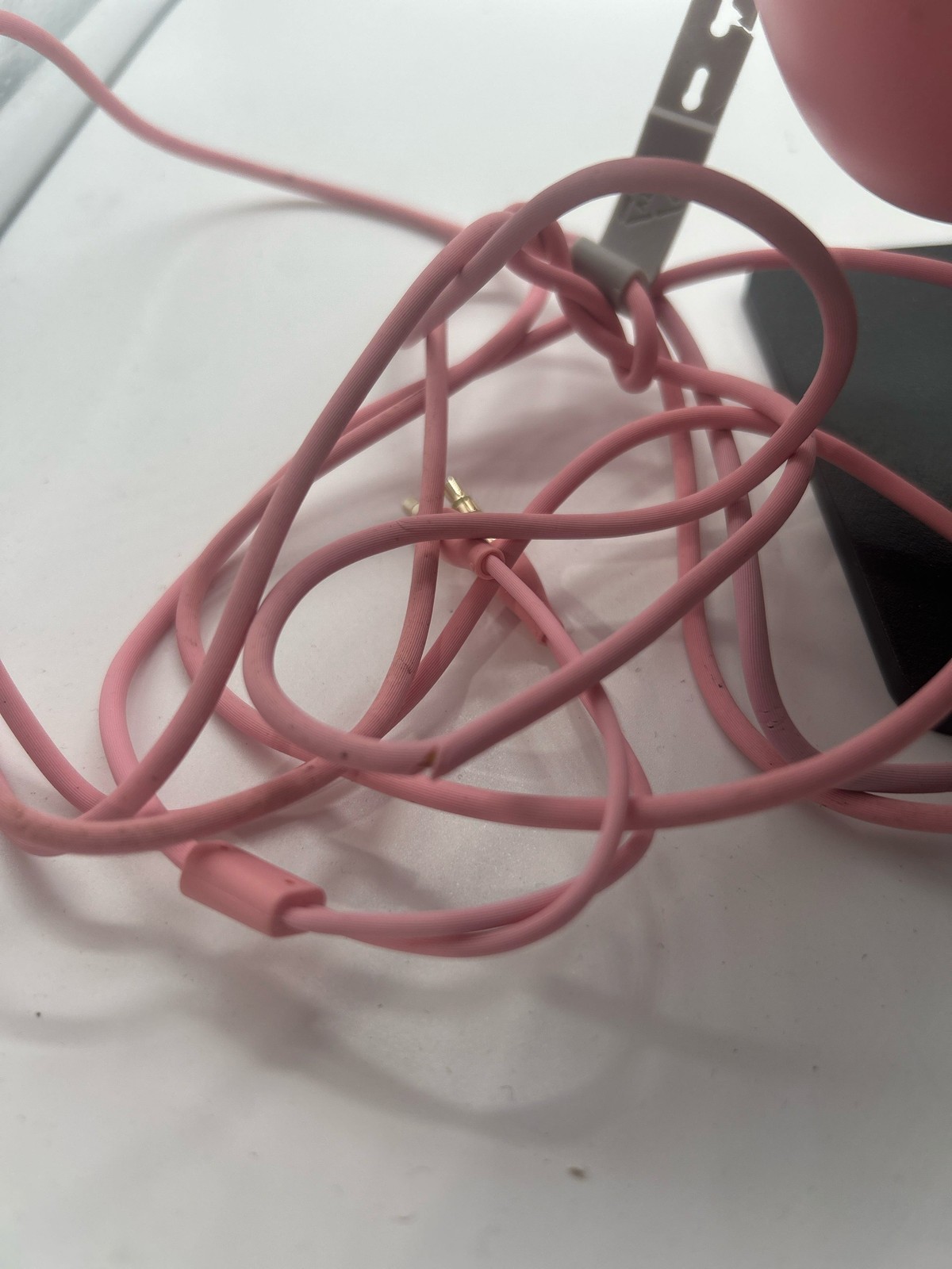 BROKEN Razer BlackShark V2 X Gaming Headset 7.1 Surround Sound Wired 3.5mm Pink
