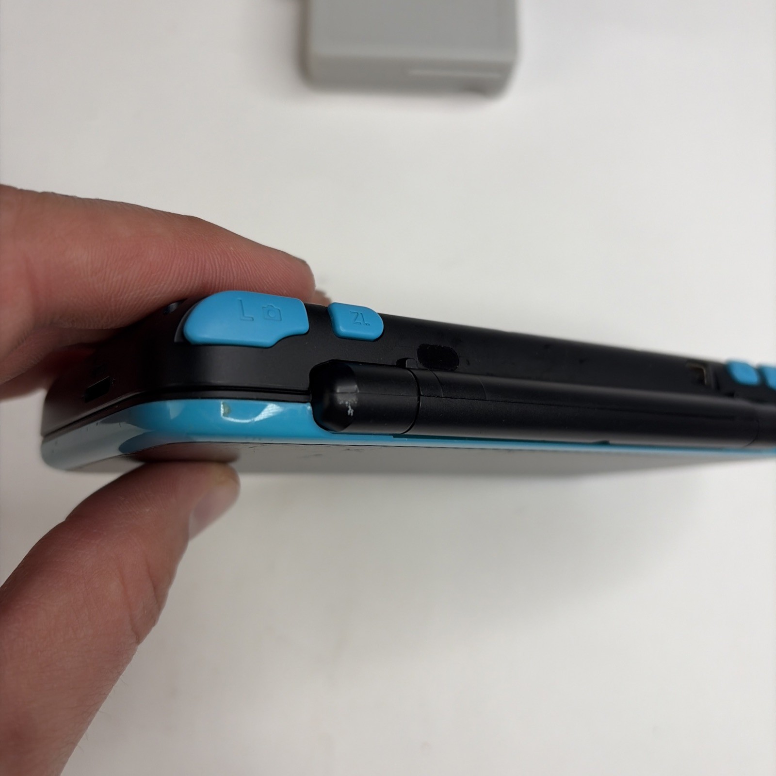 Nintendo 2DS XL Console – Black/Turquoise W Charger Stylus US Model Repair!