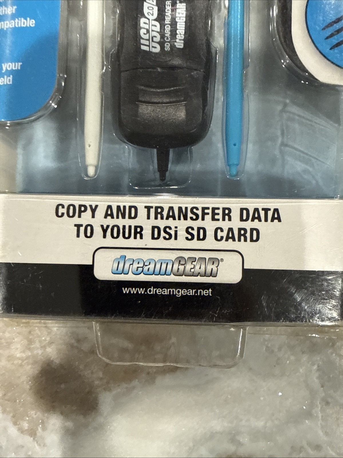 NEW dreamGEAR Nintendo DSi 4 in 1 Bundle USB Card Reader