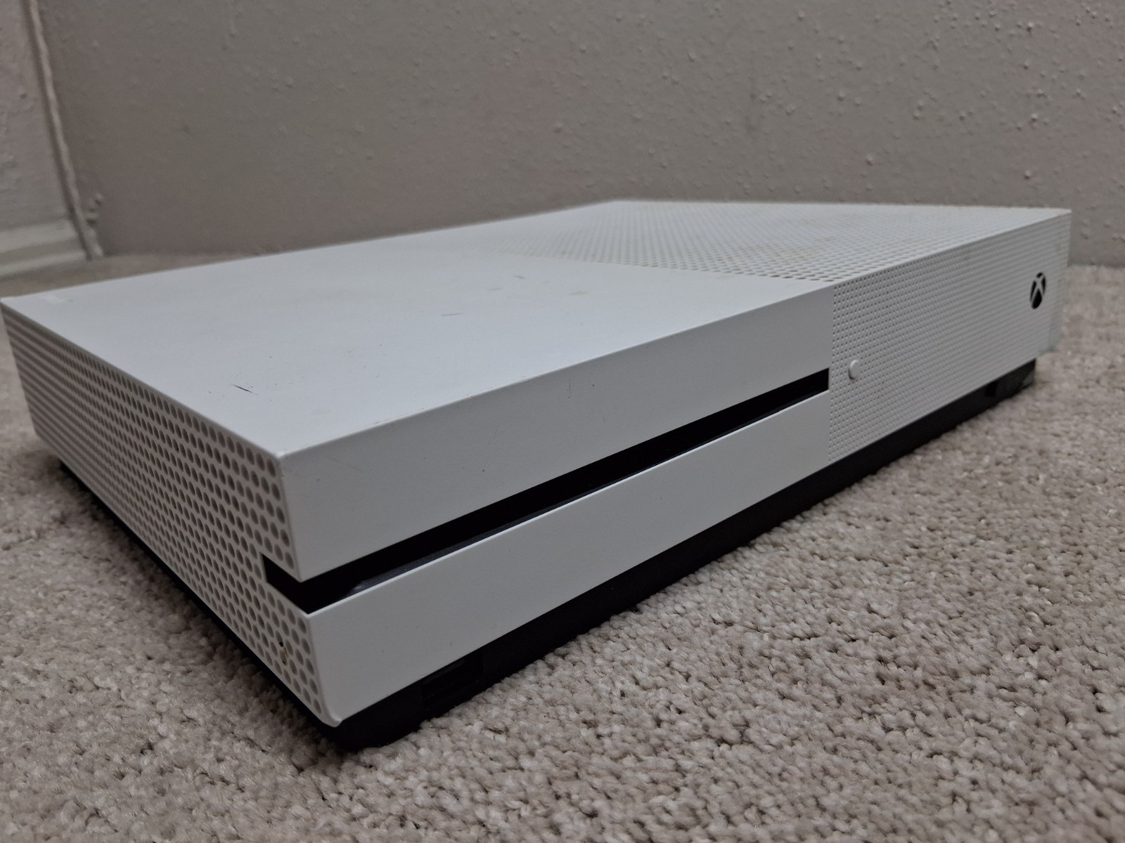 Microsoft Xbox One S White Model 1681 Powers On But HDMI Port Isn’t Working