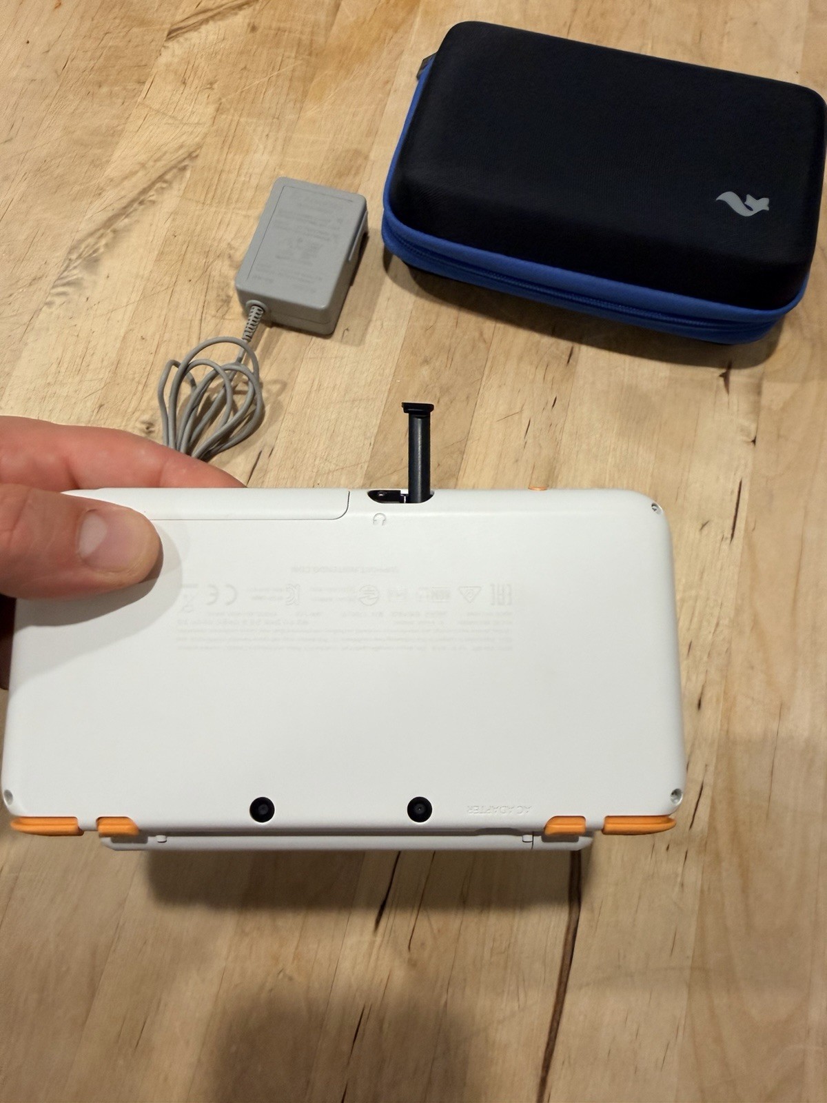 Nintendo 2DS XL Console White/Orange (NEAR MINT) Tested