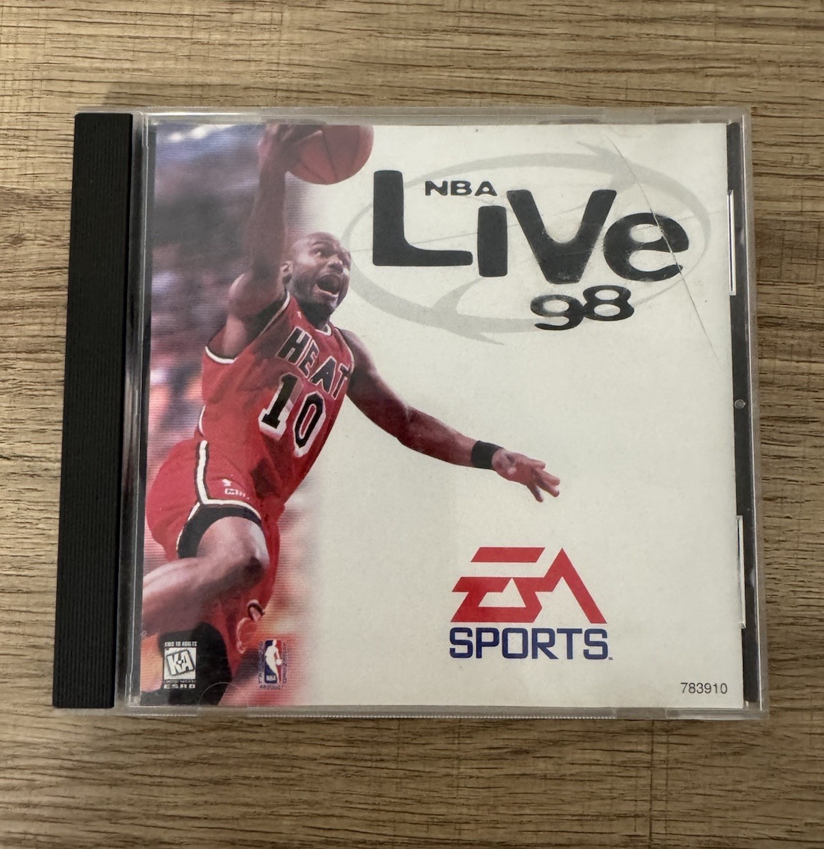 NBA Live 98 EA Sports PC CD-ROM Vintage, Complete in Case with Factory Inserts