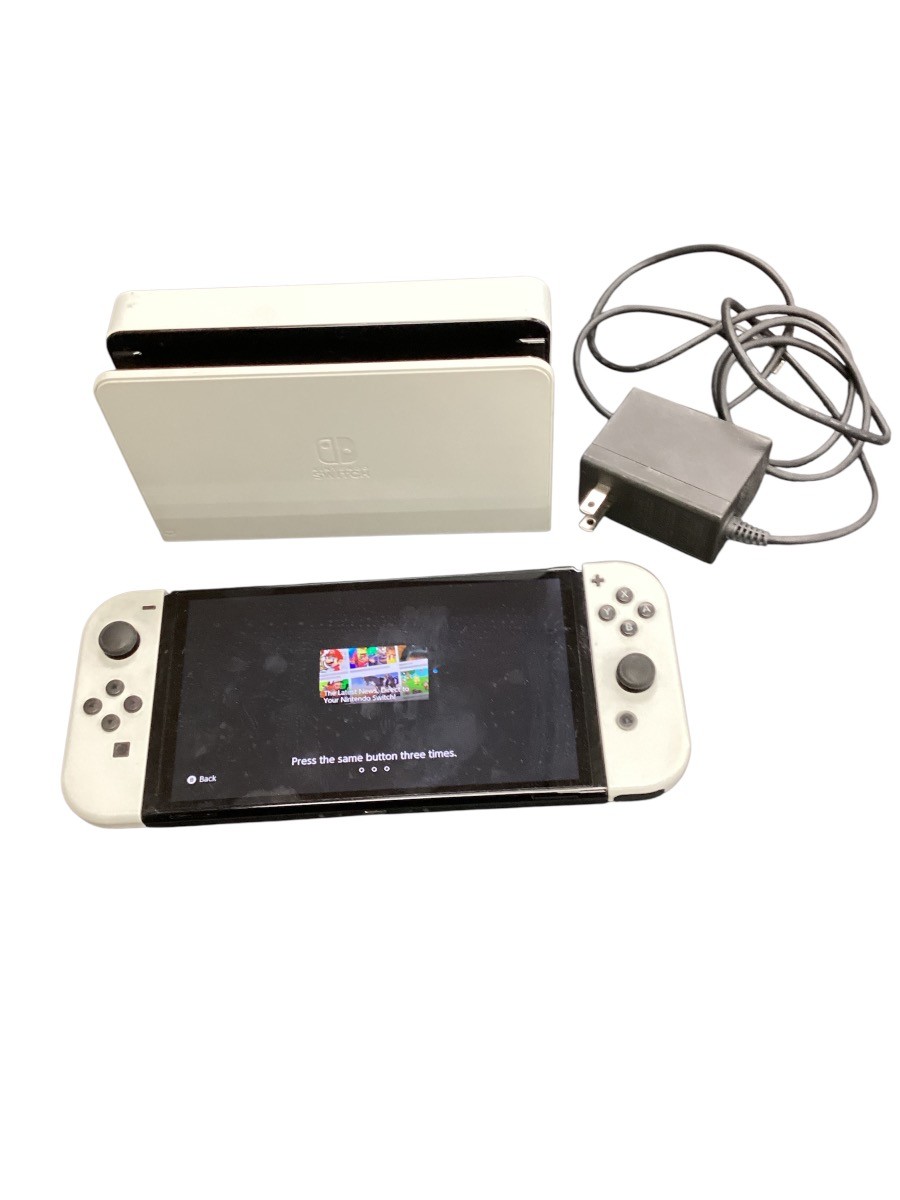 NINTENDO SWITCH HANDHELD – OLED – HEG-001 (MP2053192)