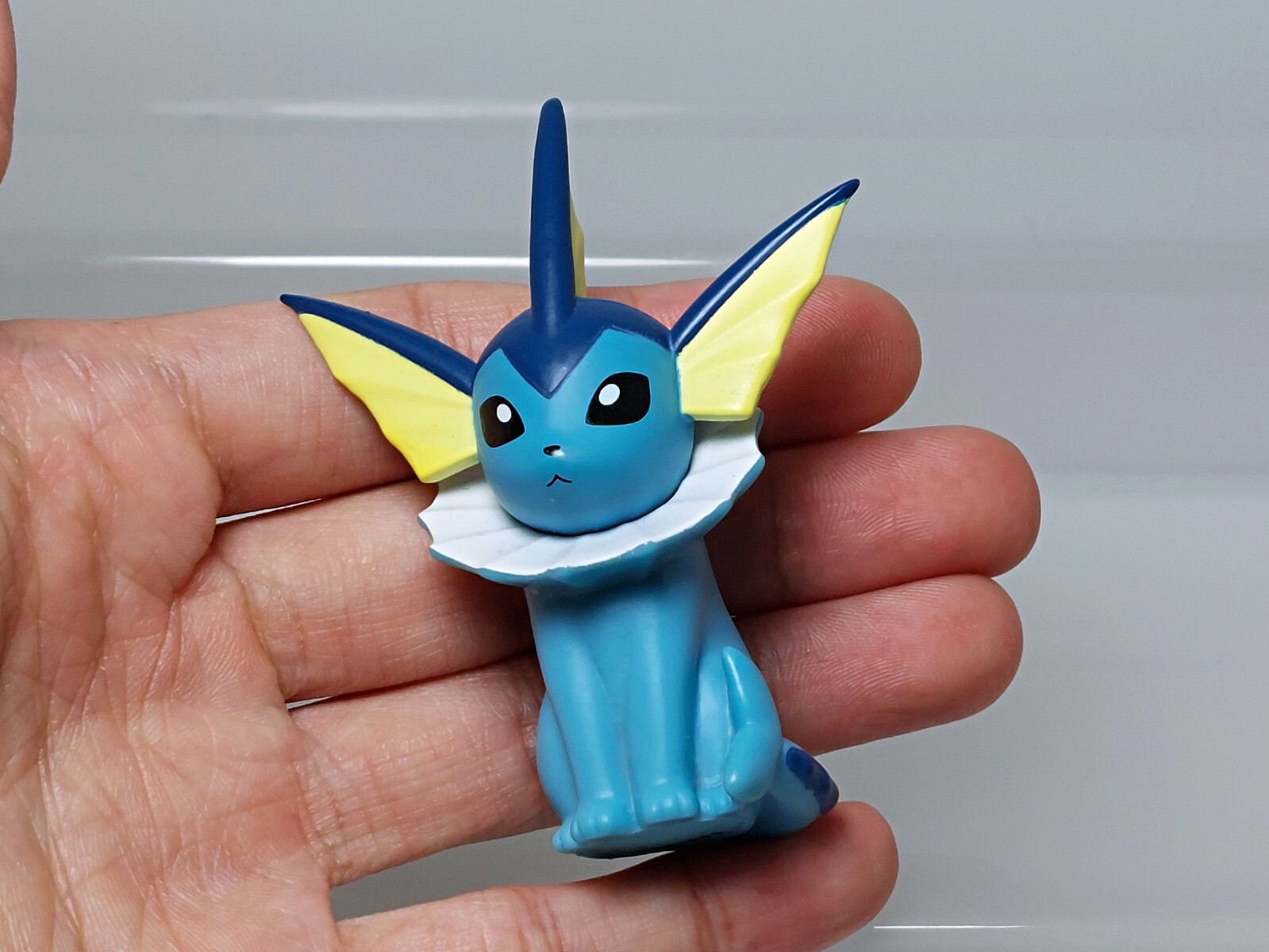 Vaporeon Pokemon Mini Sofubi Soft Vinyl Figure Bandai Spirits 2021 Japan 2.6in