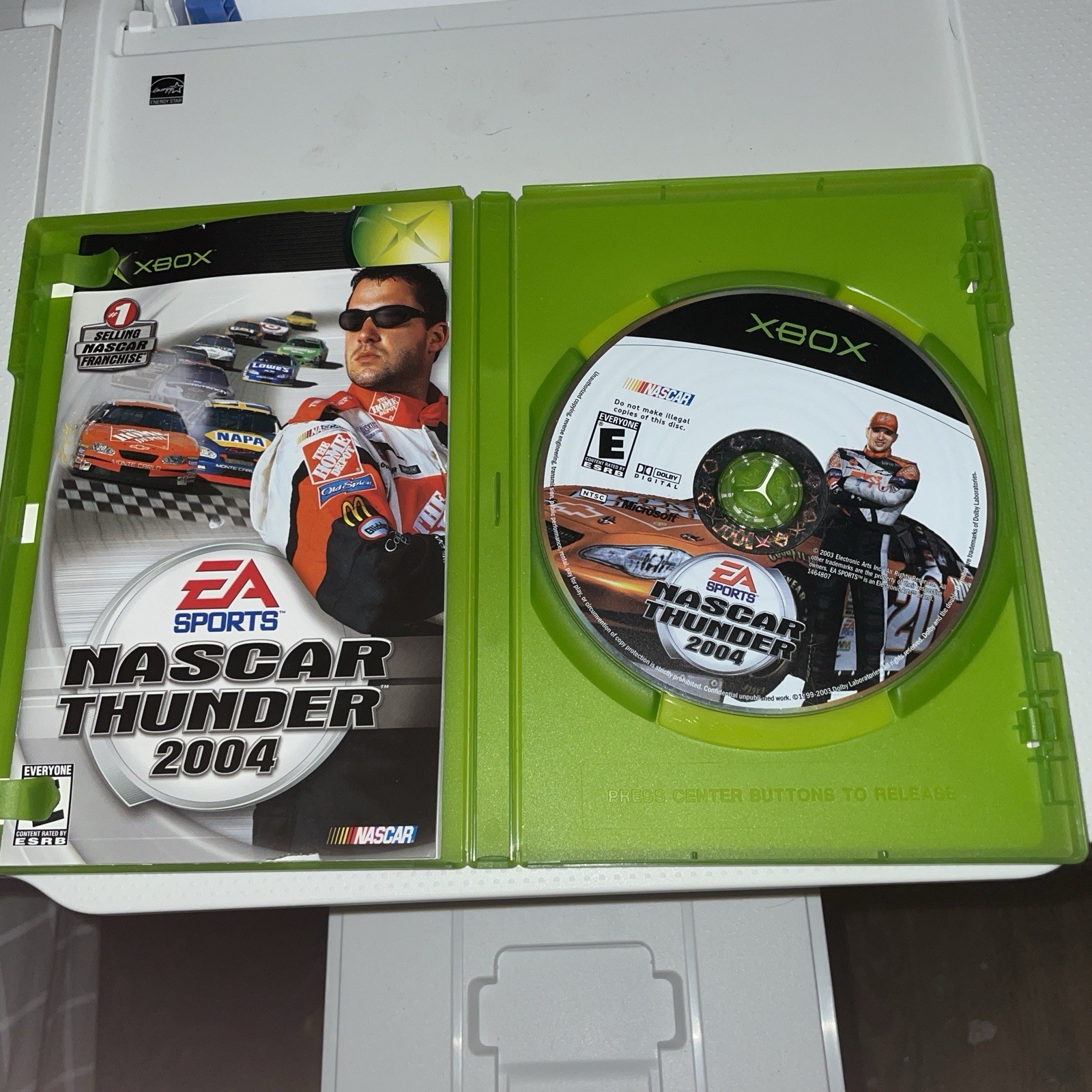 EA SPORTS NASCAR Thunder 2004 (Microsoft Xbox, 2004) Racing w/ Manual NTSC E