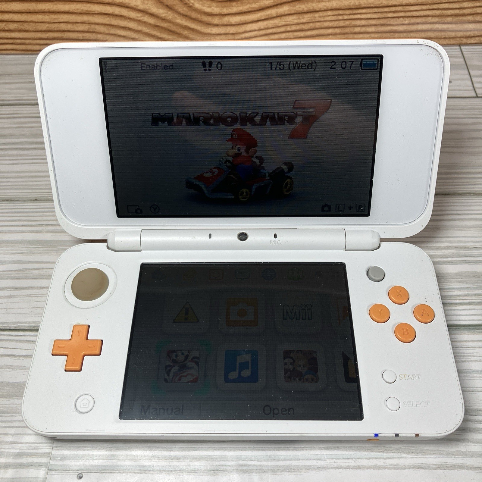 New Nintendo 2DS XL White & Orange TESTED & WORKING W/ Charger Stylus Mario Kart