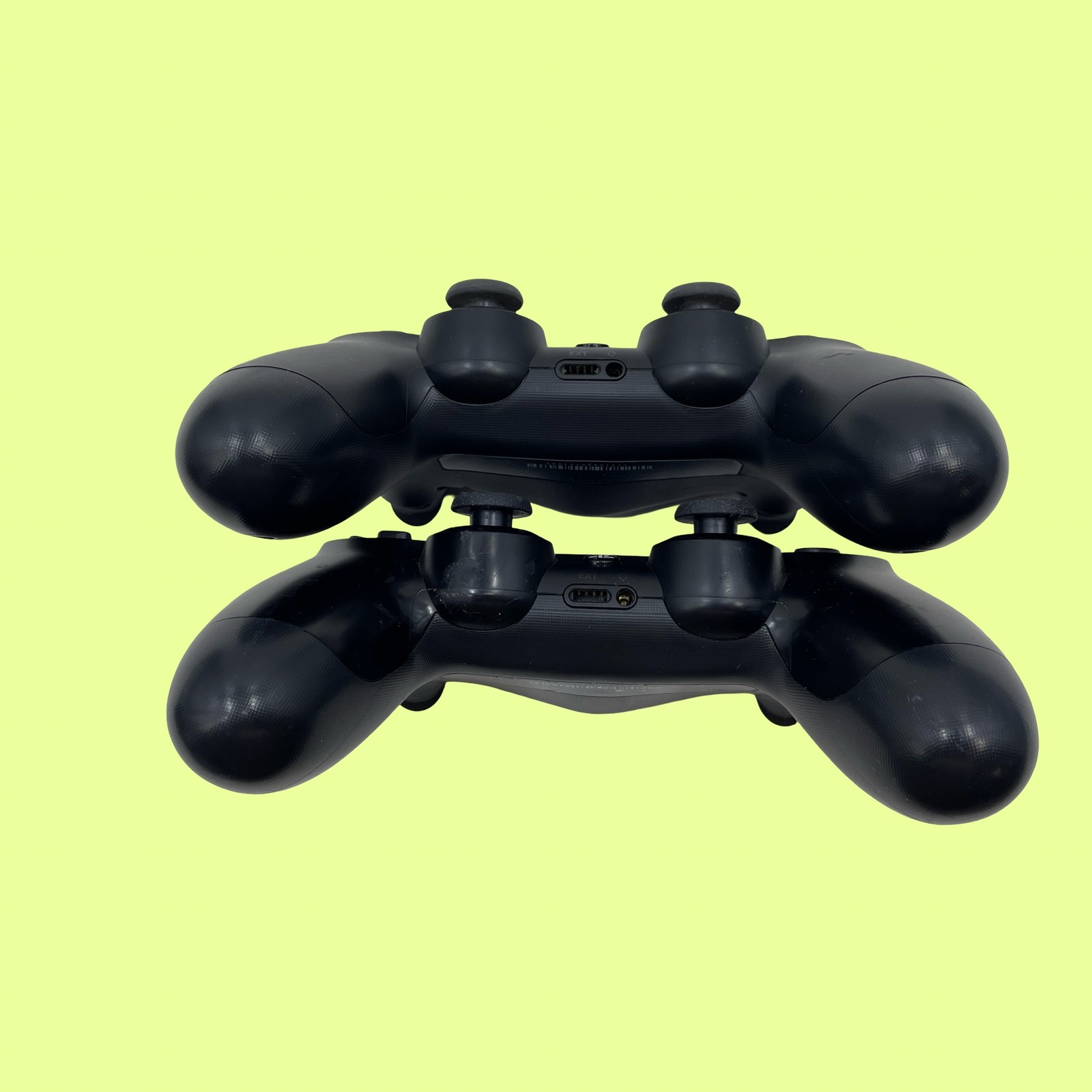 Lot of 2 Sony Playstation4 PS4 Dualshock 4 CUH-ZCT2U Wireless Controllers #L9773
