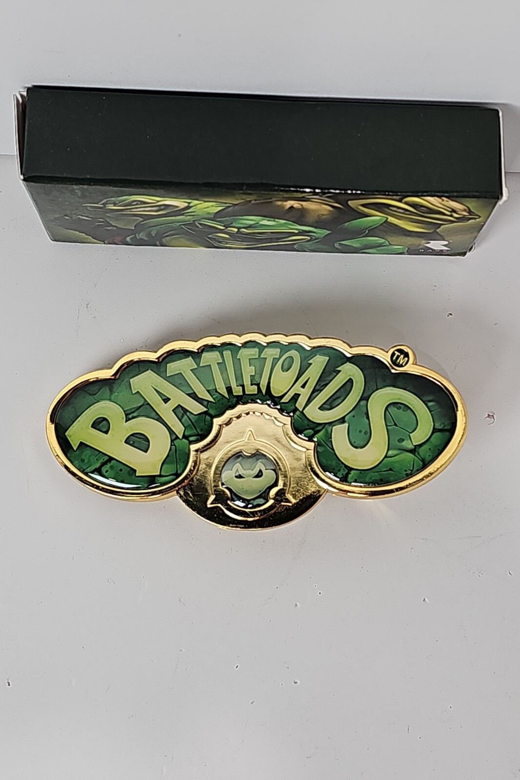 Lot Of 2 Battletoads Gold Belt Buckle – June 2017 Loot Crate Gaming Exclusive
