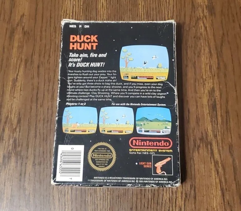 Nintendo NES Duck Hunt With Box + Zapper