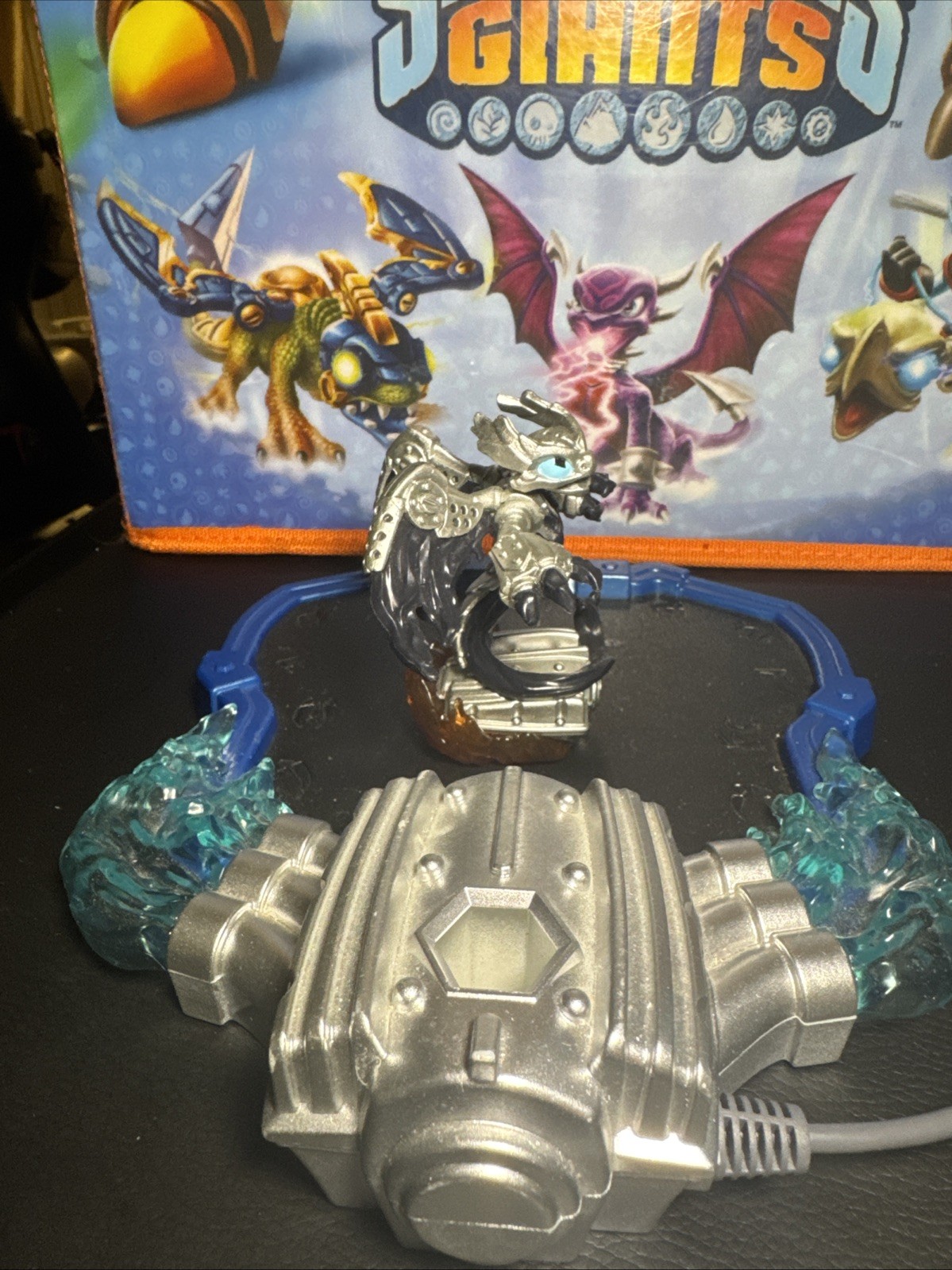 Skylanders Superchargers Dark Spitfire Hot Streak And Kaos Trophy