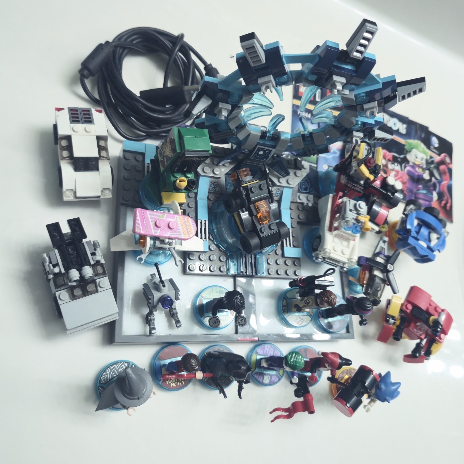 LEGO Dimensions Huge Lot Sonic Joker Harley BTTF Portal 9 Figures 11 Vehicle PS4