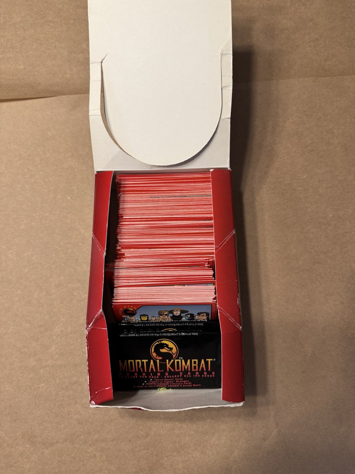 Mortal Kombat Collector’s Lot- Lunch Box, PC floppy, Kit, Cards, Coin, Buttons