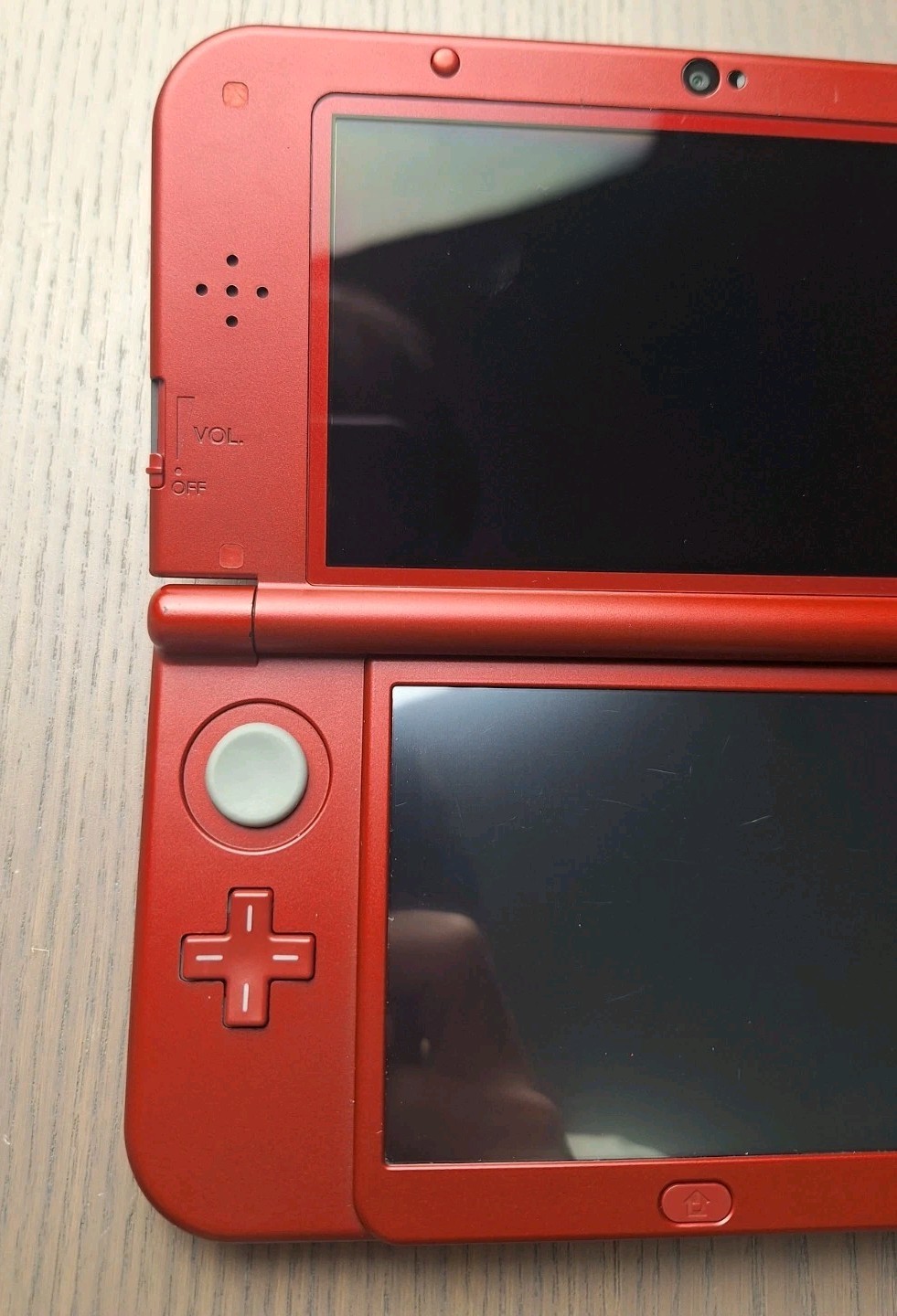 New Nintendo 3DS XL Metallic Red Charger + 32GB SD Card | Region Free