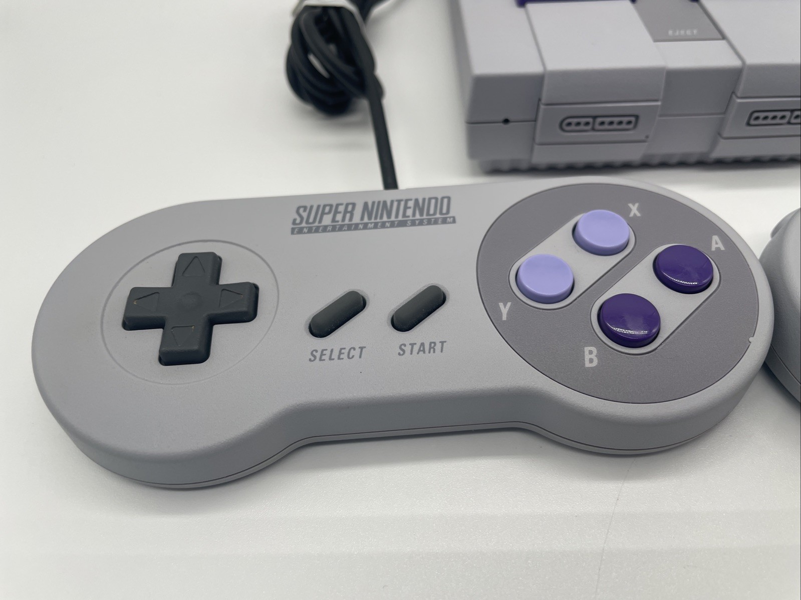 Nintendo Super NES Classic Edition Mini Console w/2 Controllers Mint!