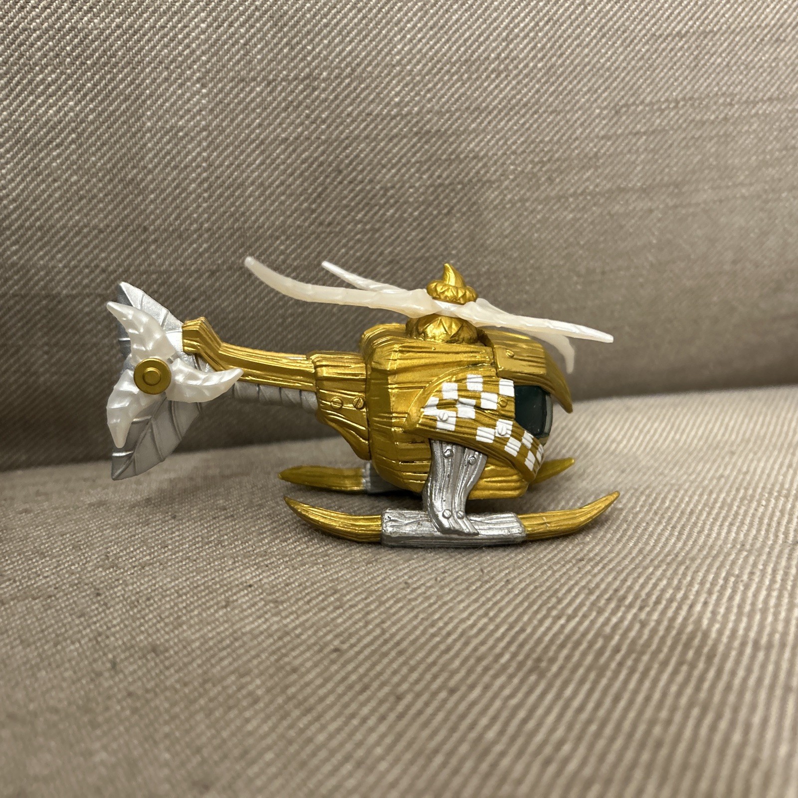 Skylanders SUPERCHARGERS Vehicle: NITRO STEALTH STINGER Gold Variant