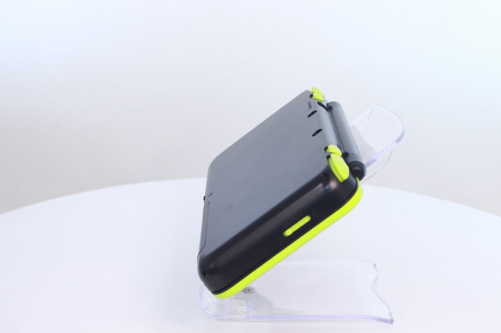 New Nintendo 2DS LL XL Lime Black [Rank :S]