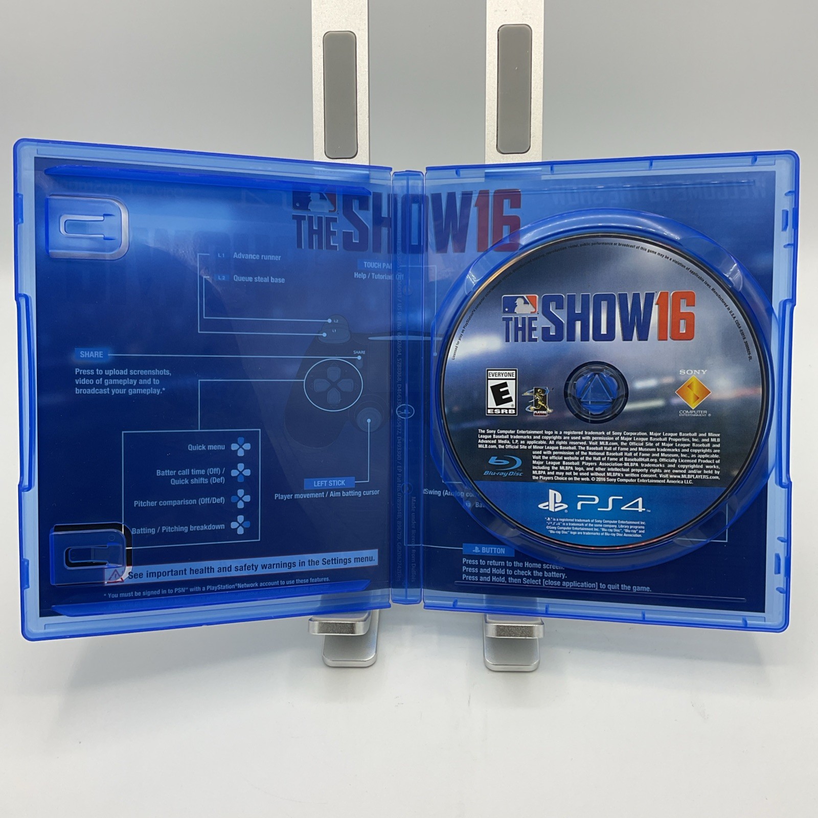 MLB 16 The Show – Sony PlayStation 4(GAME AND CASE NO MANUAL)