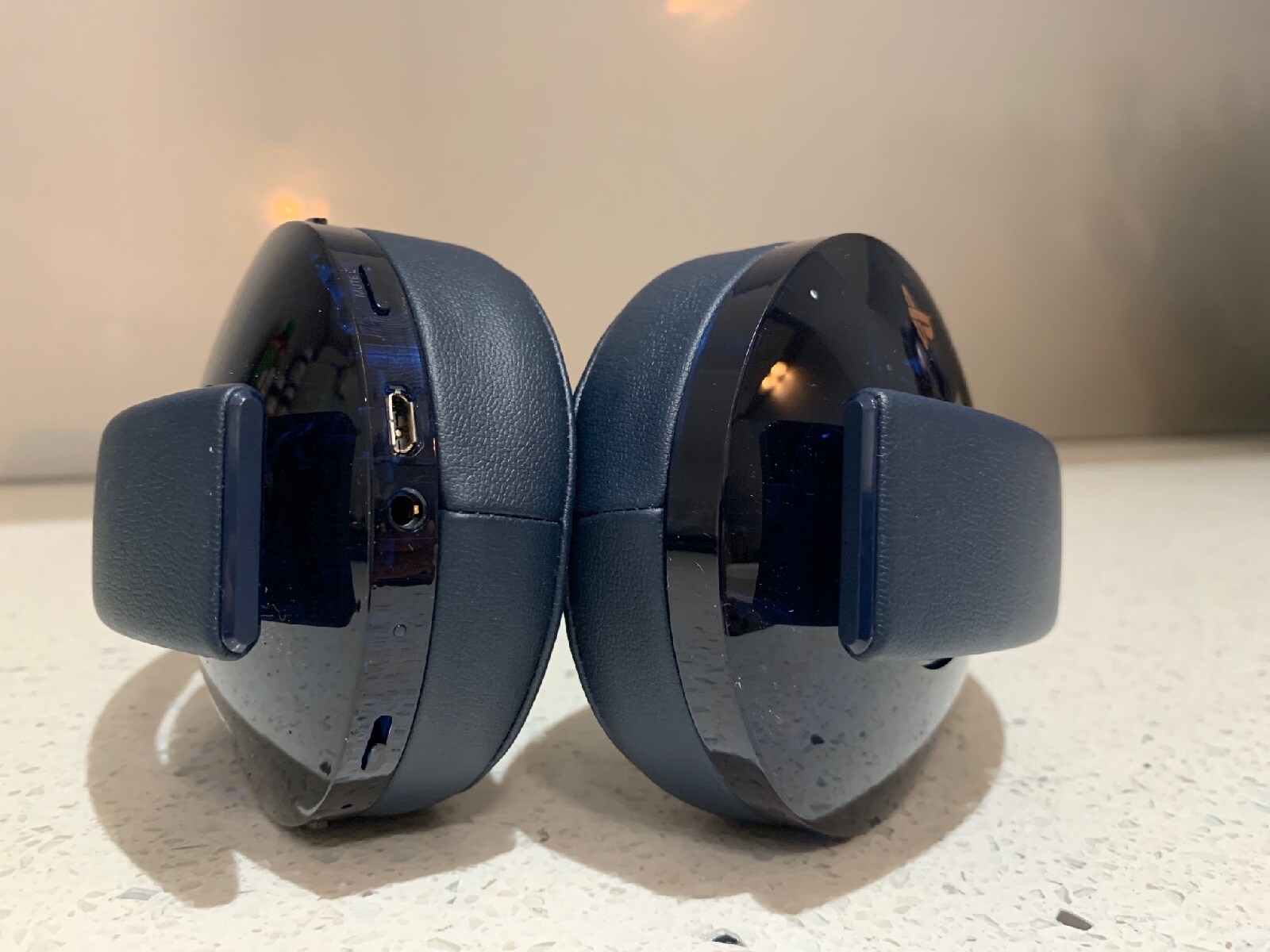 New SONY PlayStation Gold Wireless 7.1 Headset 500 Million Limited Edition PS4