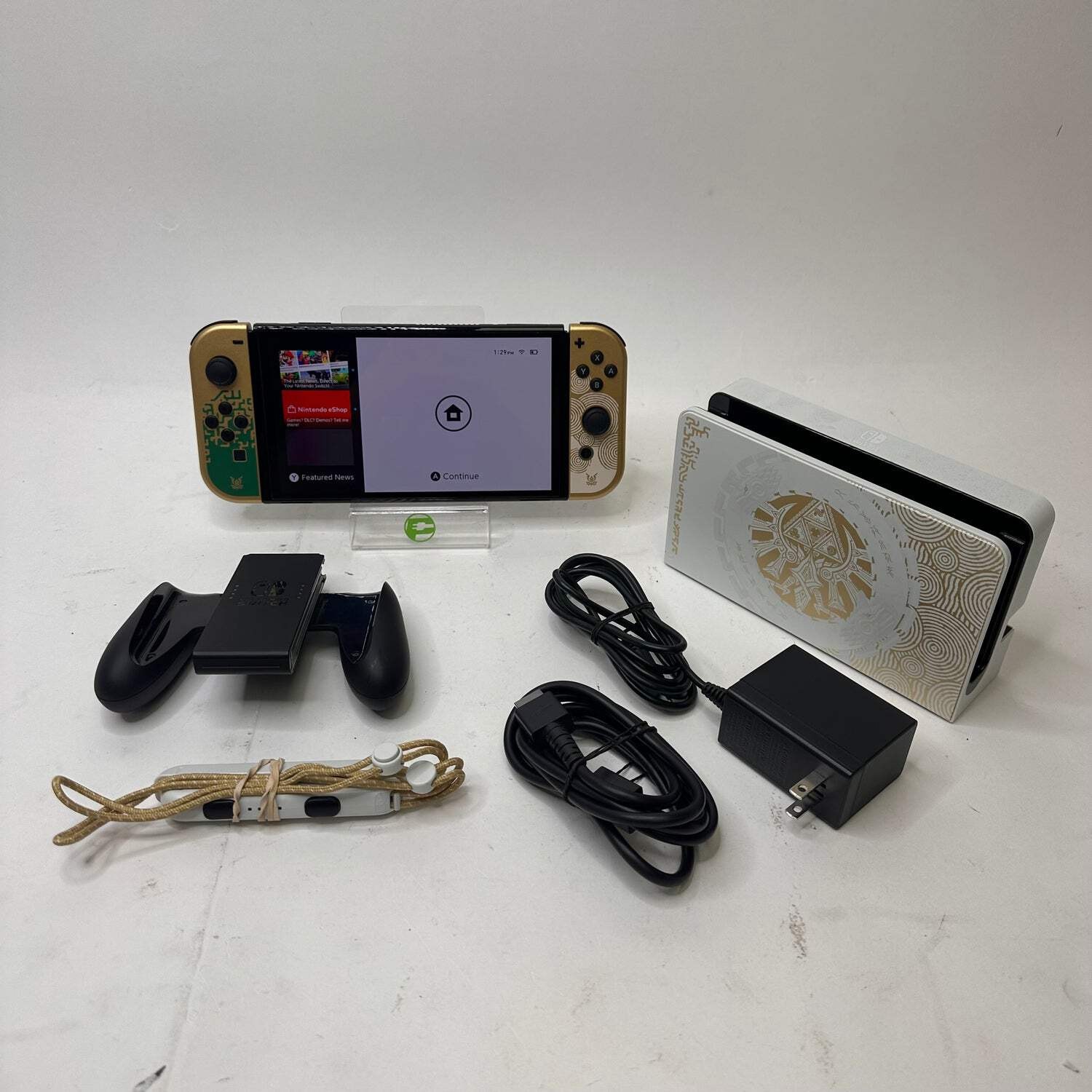 Nintendo Switch OLED The Legend of Zelda: Tears of the Kingdom Edition Bundle