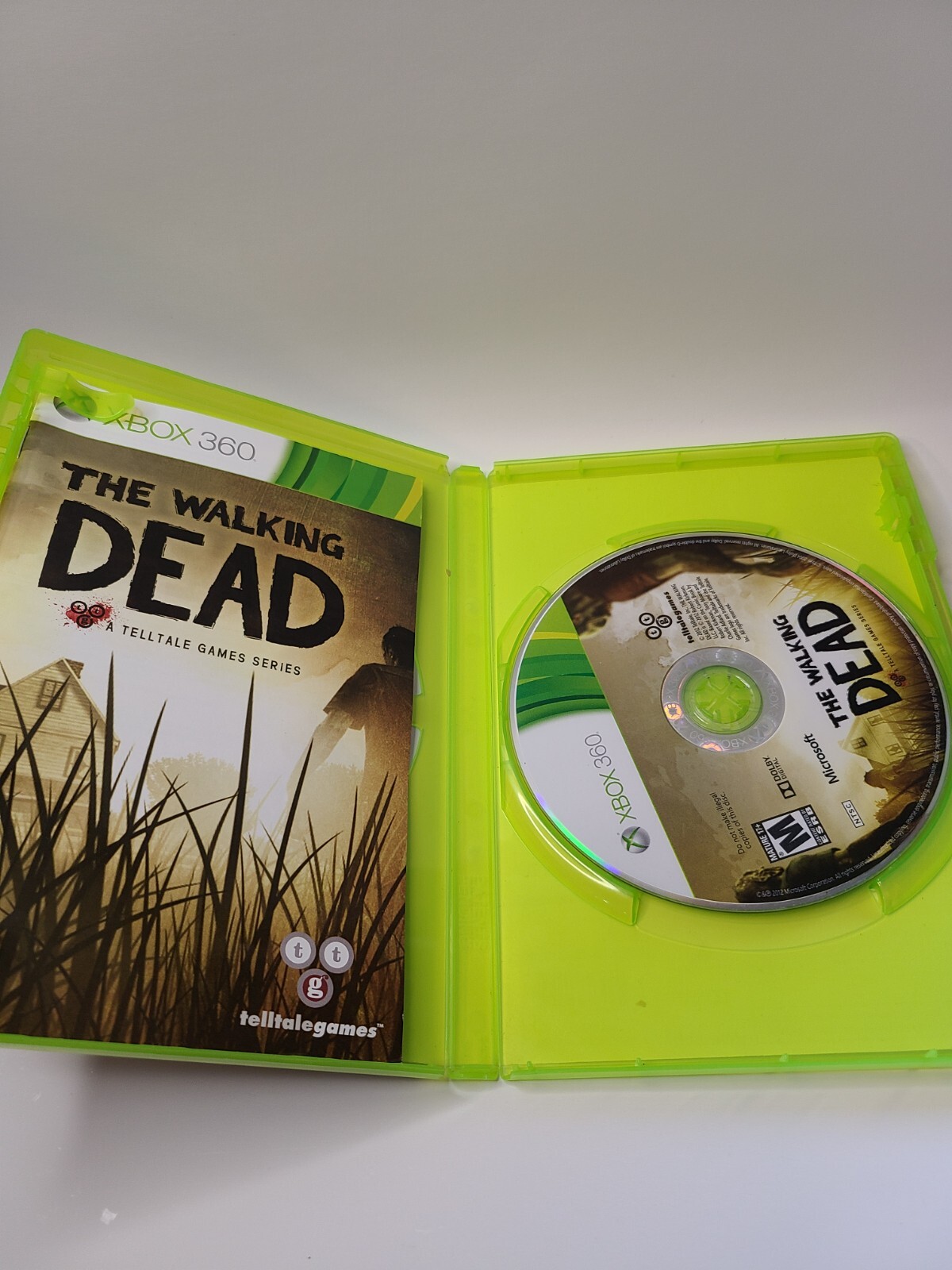 The Walking Dead: A Telltale Games Series (Microsoft Xbox 360, 2012)