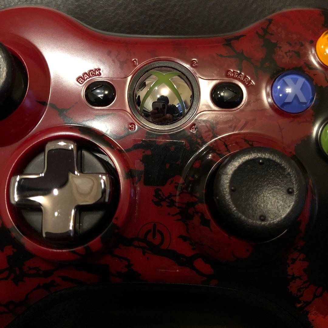 Xbox 360 Gears of War 3 Limited Edition Wireless Controller SE Game Console 2011