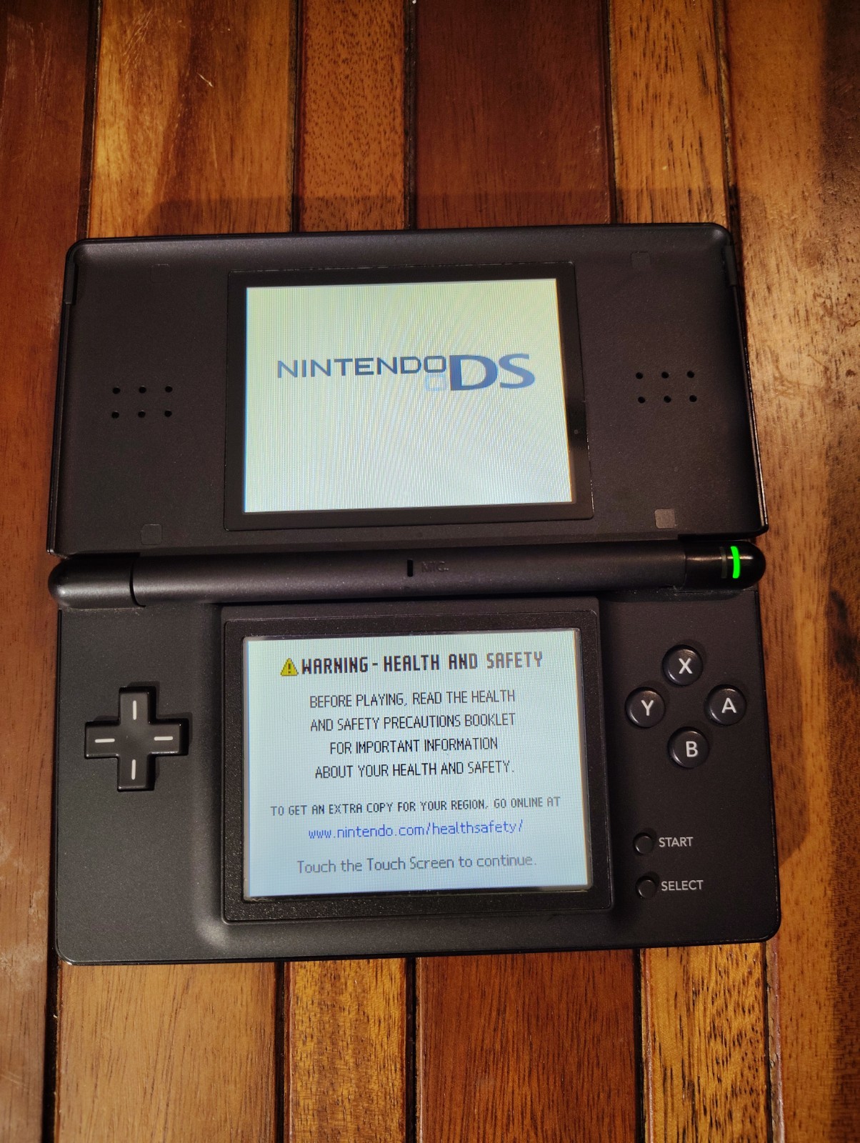 Nintendo DS Lite – Onyx Black Loose Hinge No Charger Tested & Works