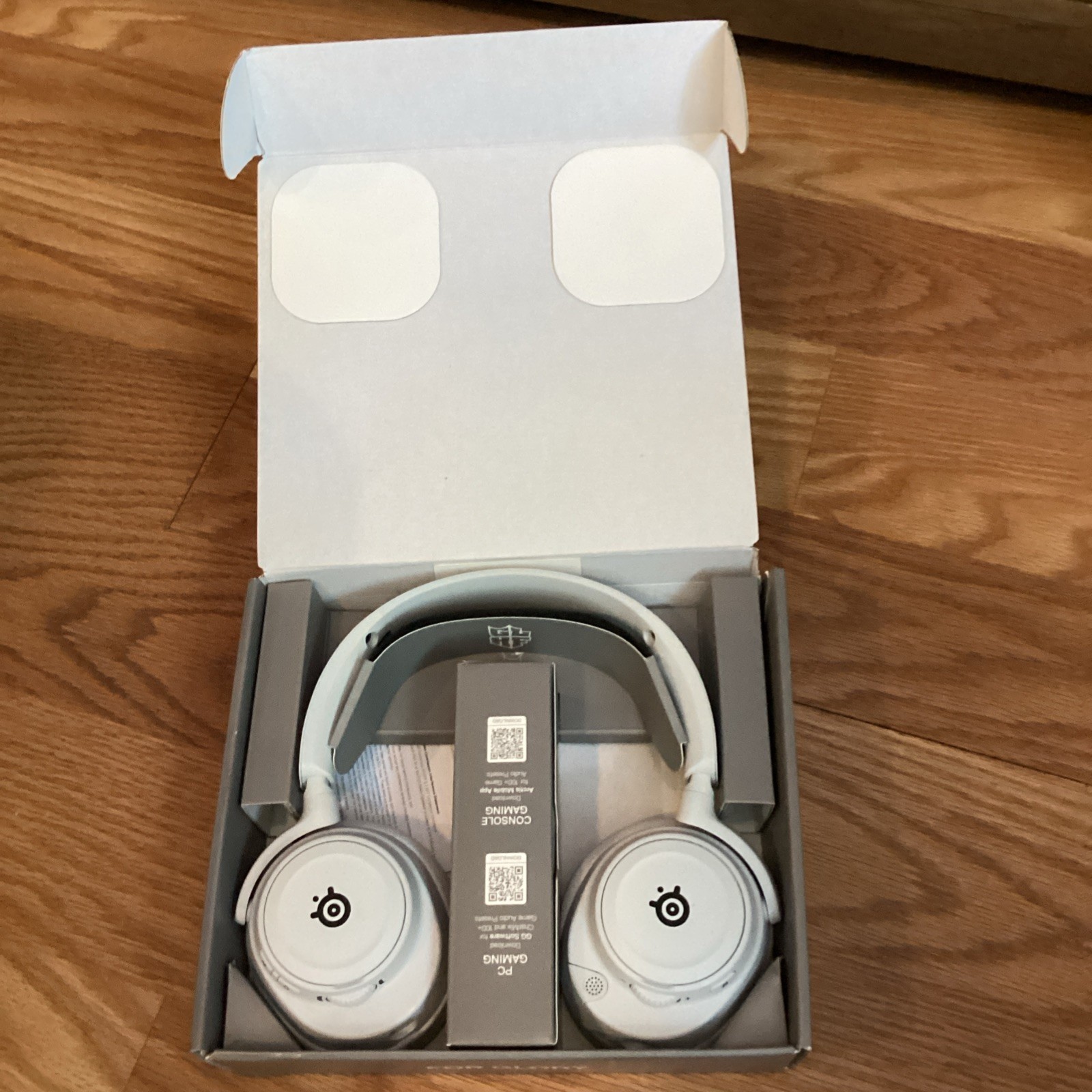 SteelSeries Arctis Nova 3X Wireless Gaming Headset White Xbox Bluetooth 61690