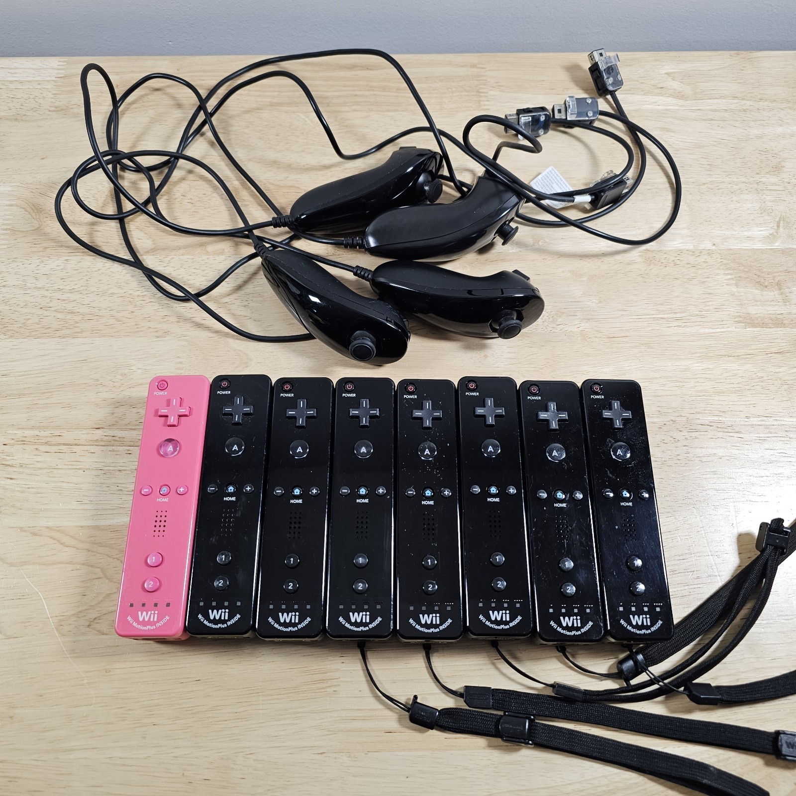 Lot Of 8 Nintendo Wii RVL-036 Wireless Motion Plus Remote Controllers *Untested*