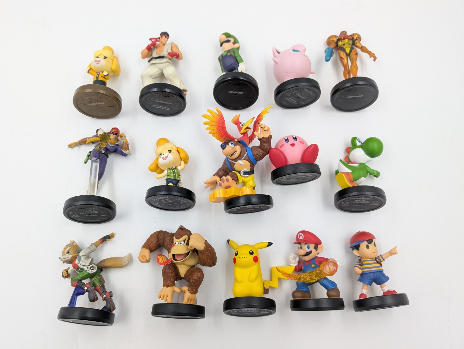 Lot of 15 Assorted Amiibo Super Smash Bros. Characters (260152)