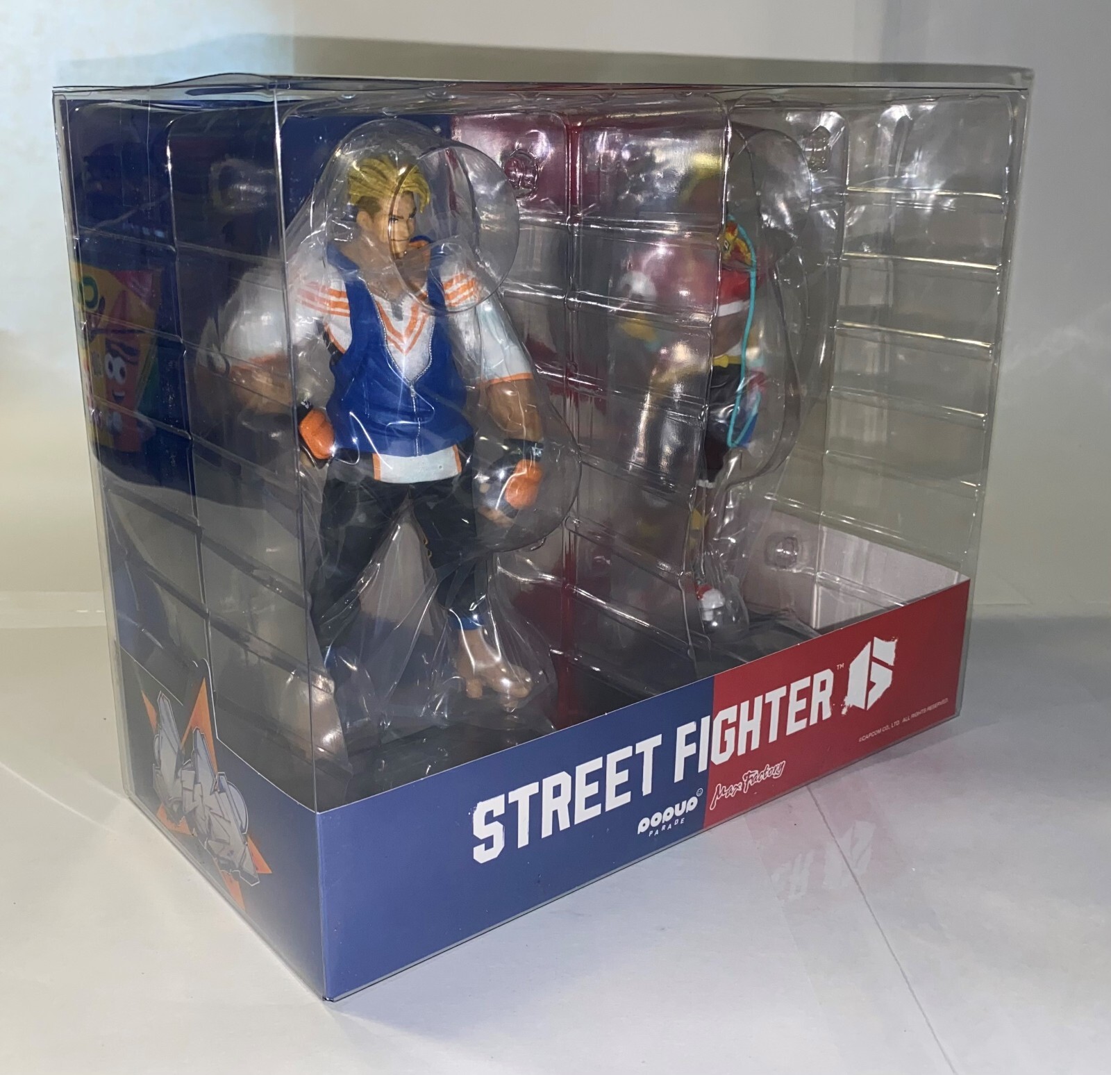 Street Fighter 6 Collector’s Edition Luke and Kimberly Statues with Mad Gear Box