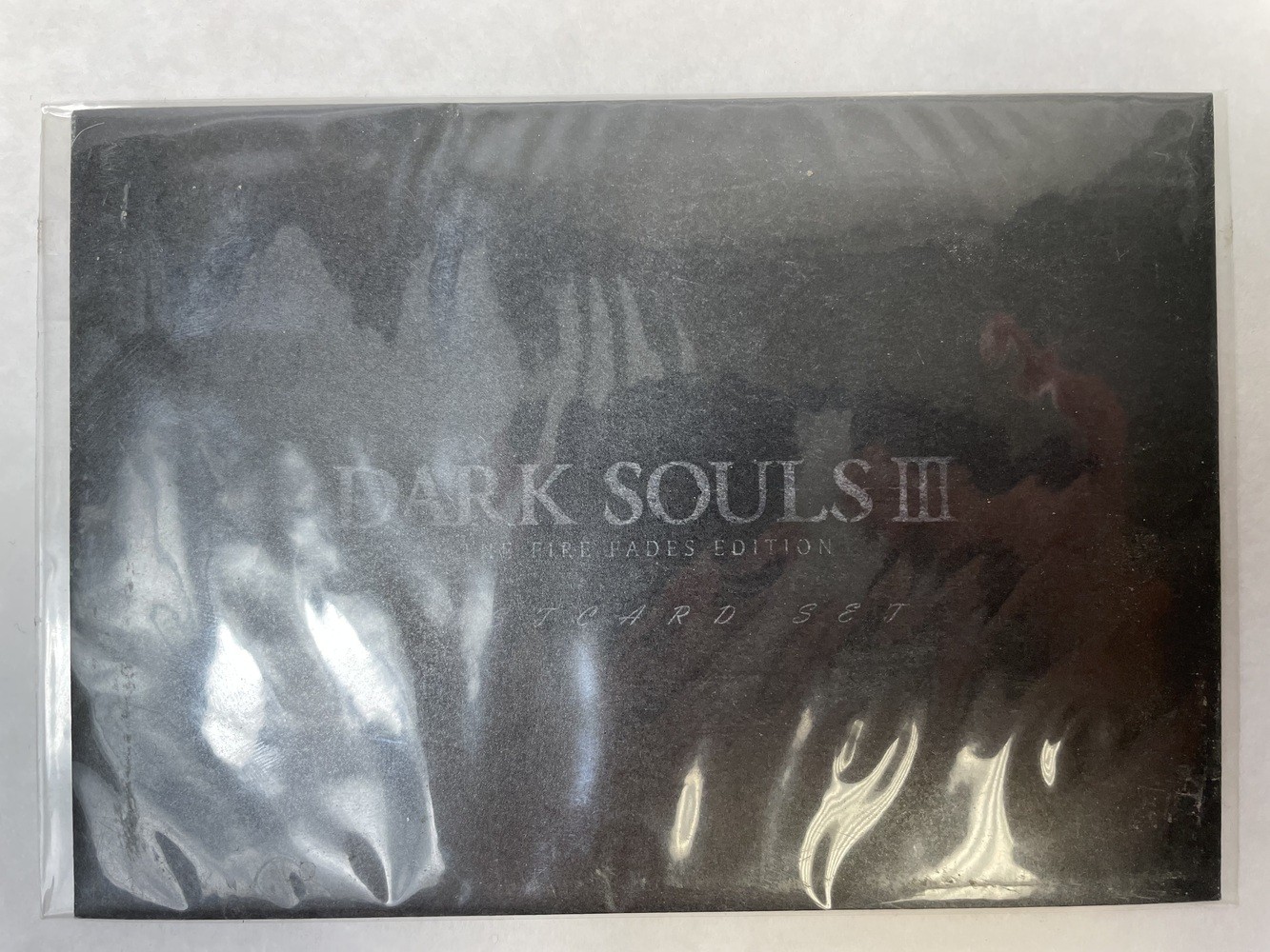 Dark Souls III: The Fire Fades Edition – Limited Edition Japan PS4 Bundle