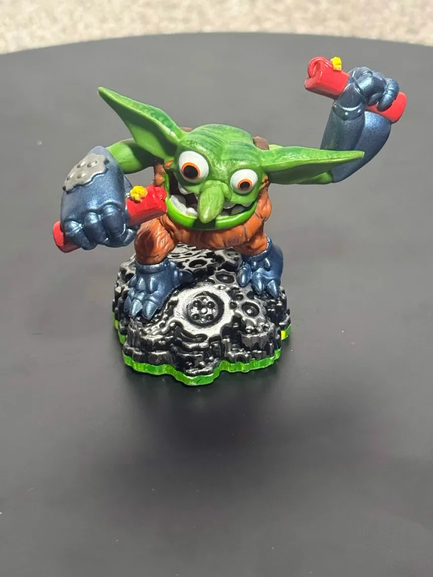 Choose Your Skylander Series 1!