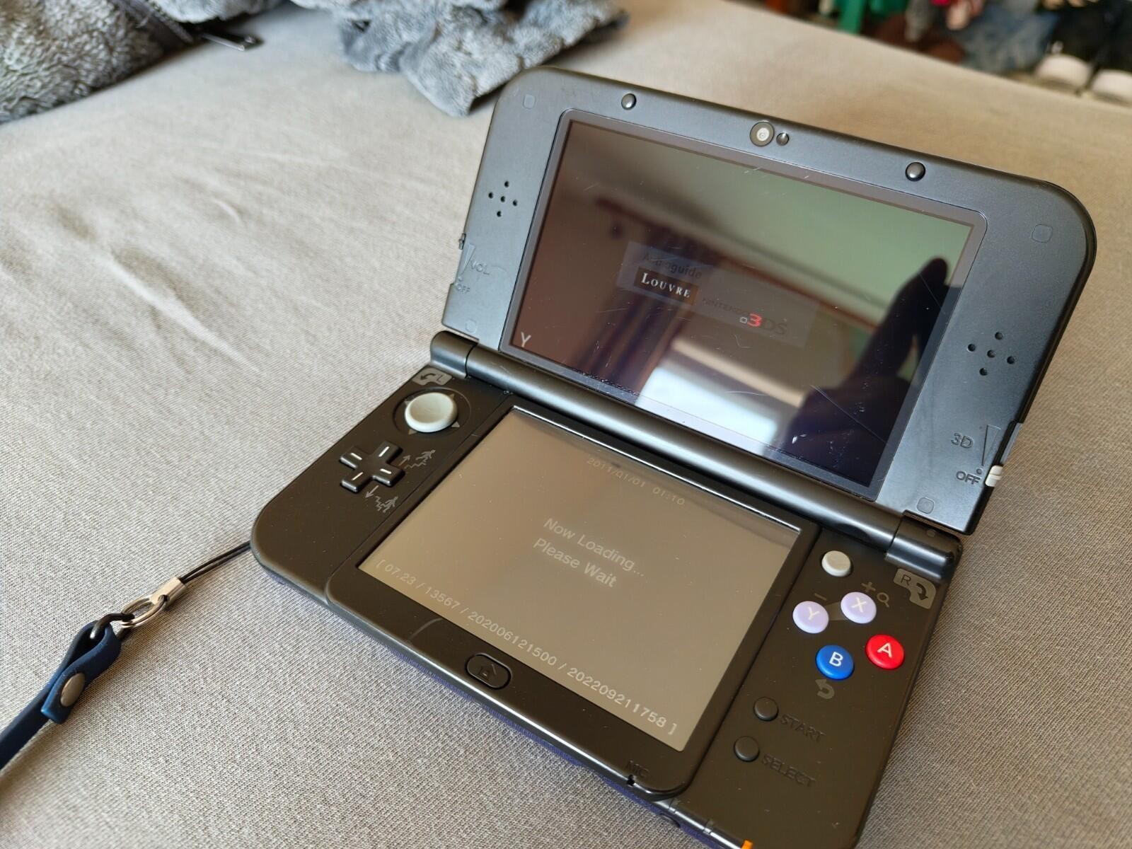 Rare New Nintendo 3DS XL Louvre Edition – Official Louvre Software