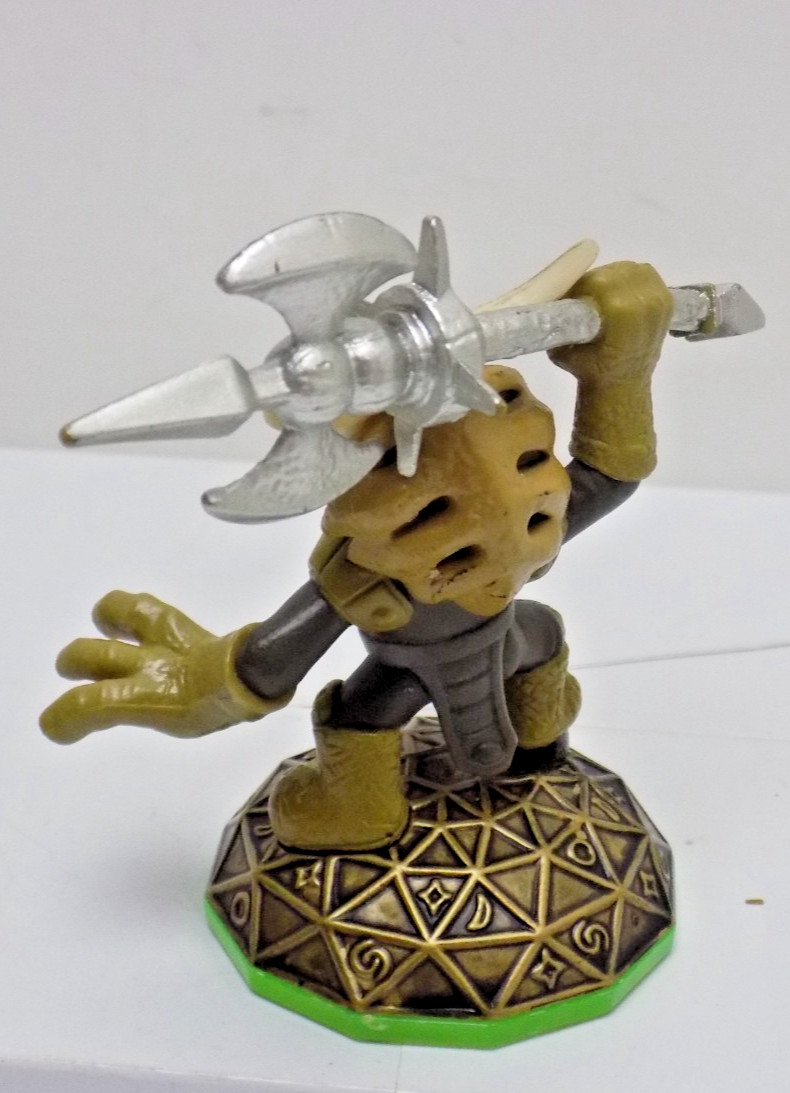 ACTIVISON 2012 INTERACTIVE GAME FIGURE FROM SKYLANDERS – VOODOOD