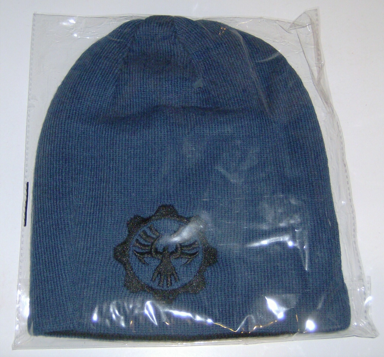 New In Package Gears of War 4 Loot Crate Gaming Blue Black Beanie Hat Reversible