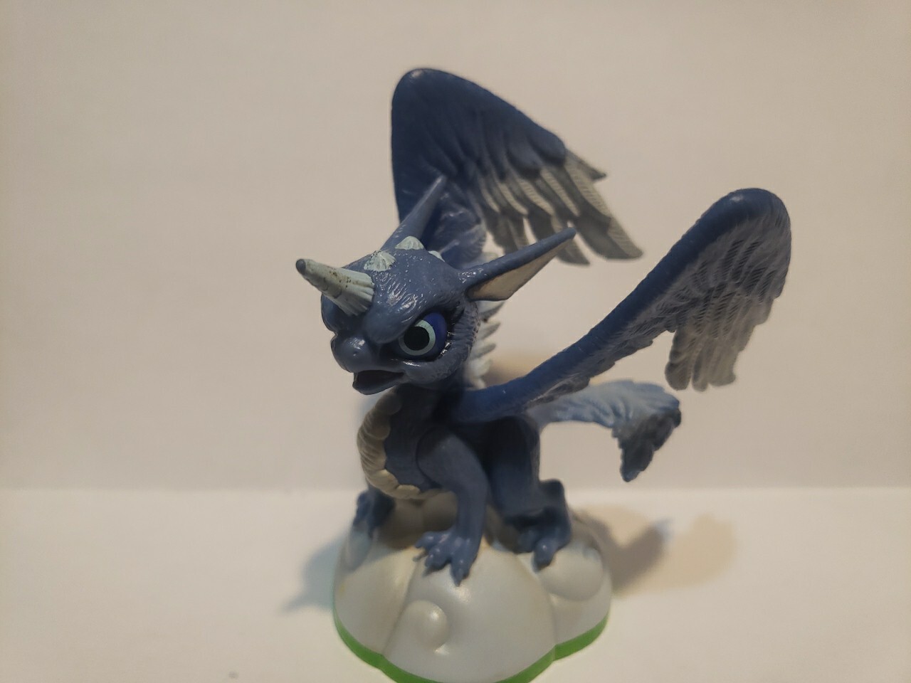 Activision Skylanders Spyro’s Adventure Lot of 4 Figures Red Blue Green