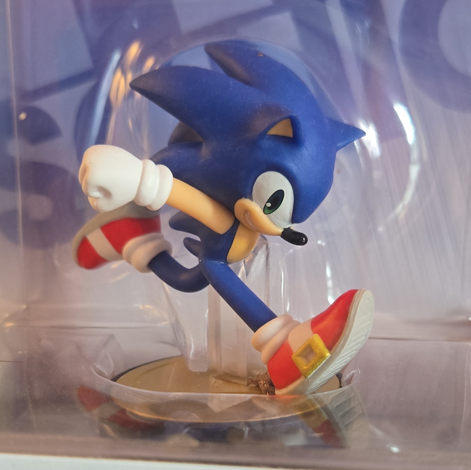 Nintendo amiibo Sonic Collectible Figure for Super Smash Bros. for Wii U (2015)