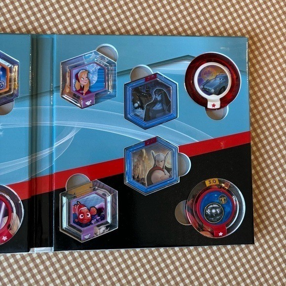 DISNEY INFINITY Power Disc Album With all 20 Wave Discs. Stitch Nemo Anna Merida