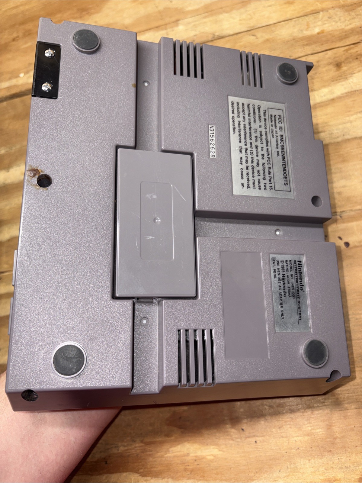 Original Nintendo NES Console w/ 2 Controllers, Zapper & 4 Games! NEW PINS!