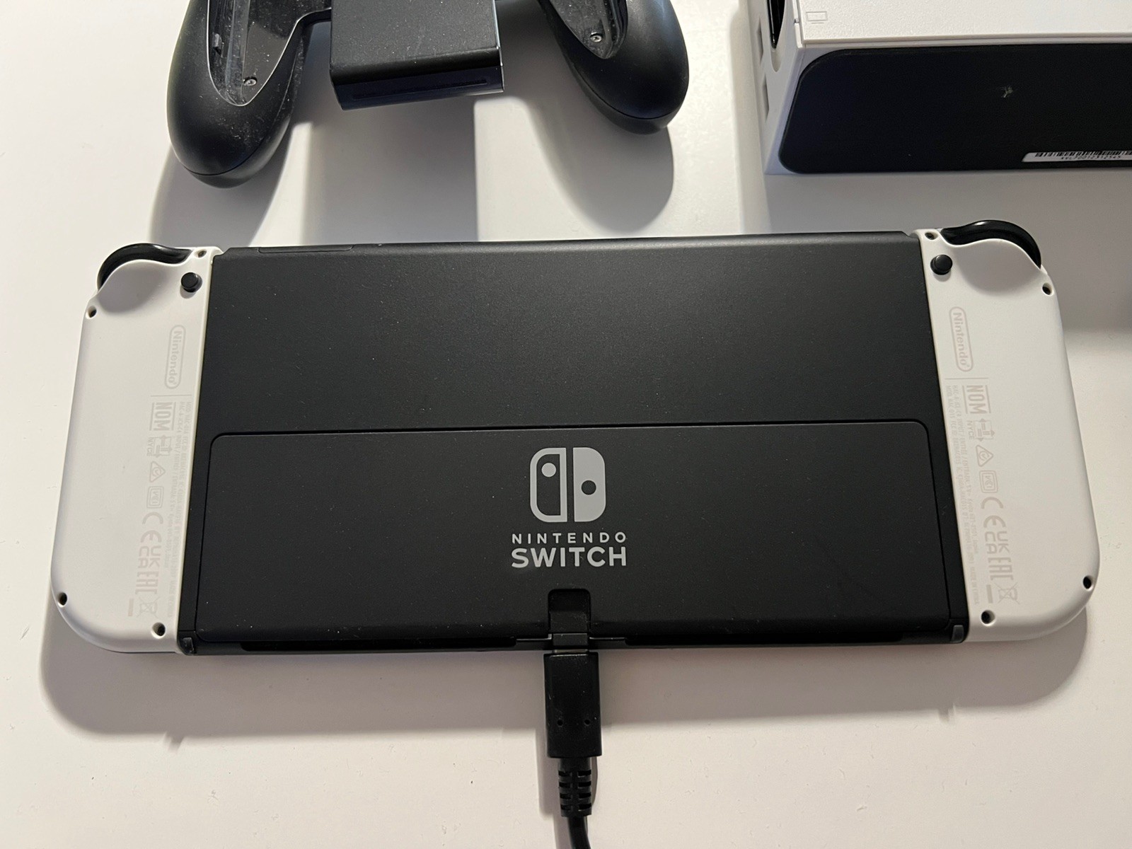 Nintendo Switch 64GB OLED White Console Preowned Excellent condition