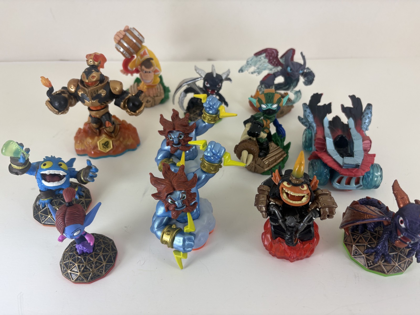 Activision Skylanders Lot of 12 Figures Swap Force Blast Zone Dark Spyro