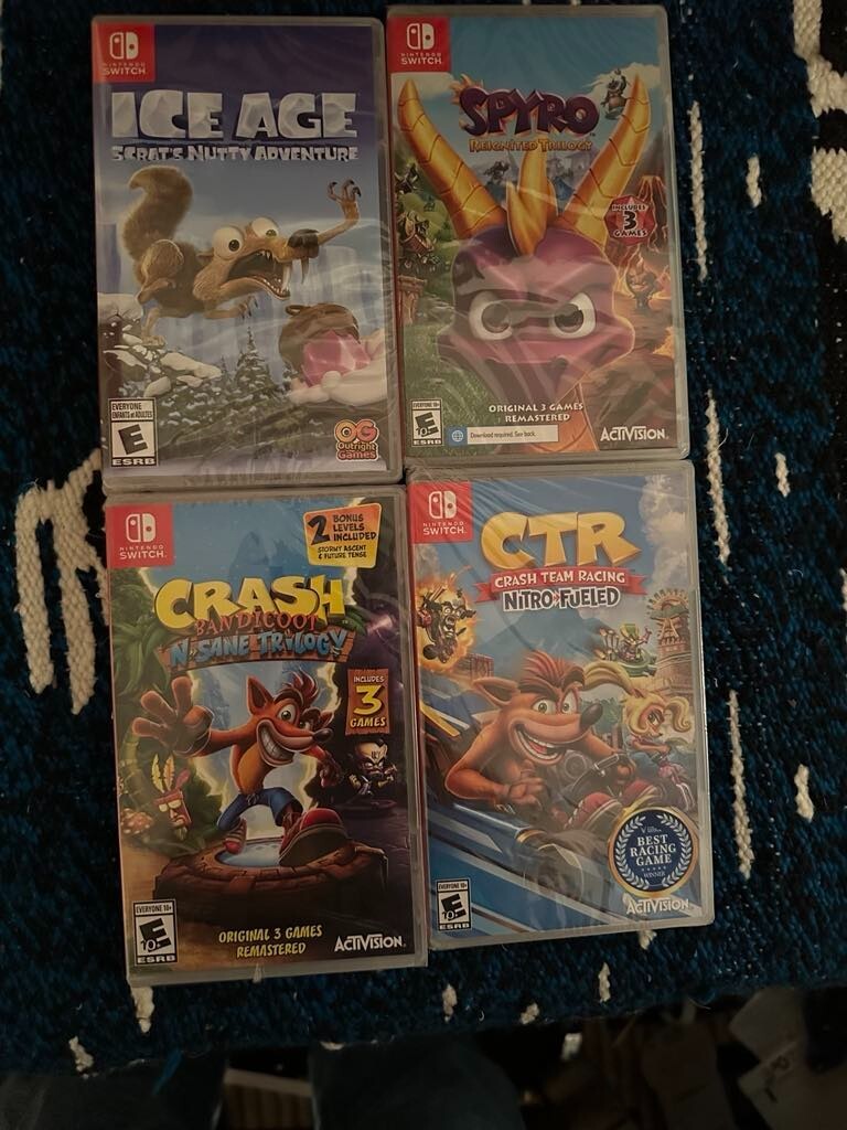 NINTENDO SWITCH BUNDLE – BANDICOOT – SPYRO – ICE AGE