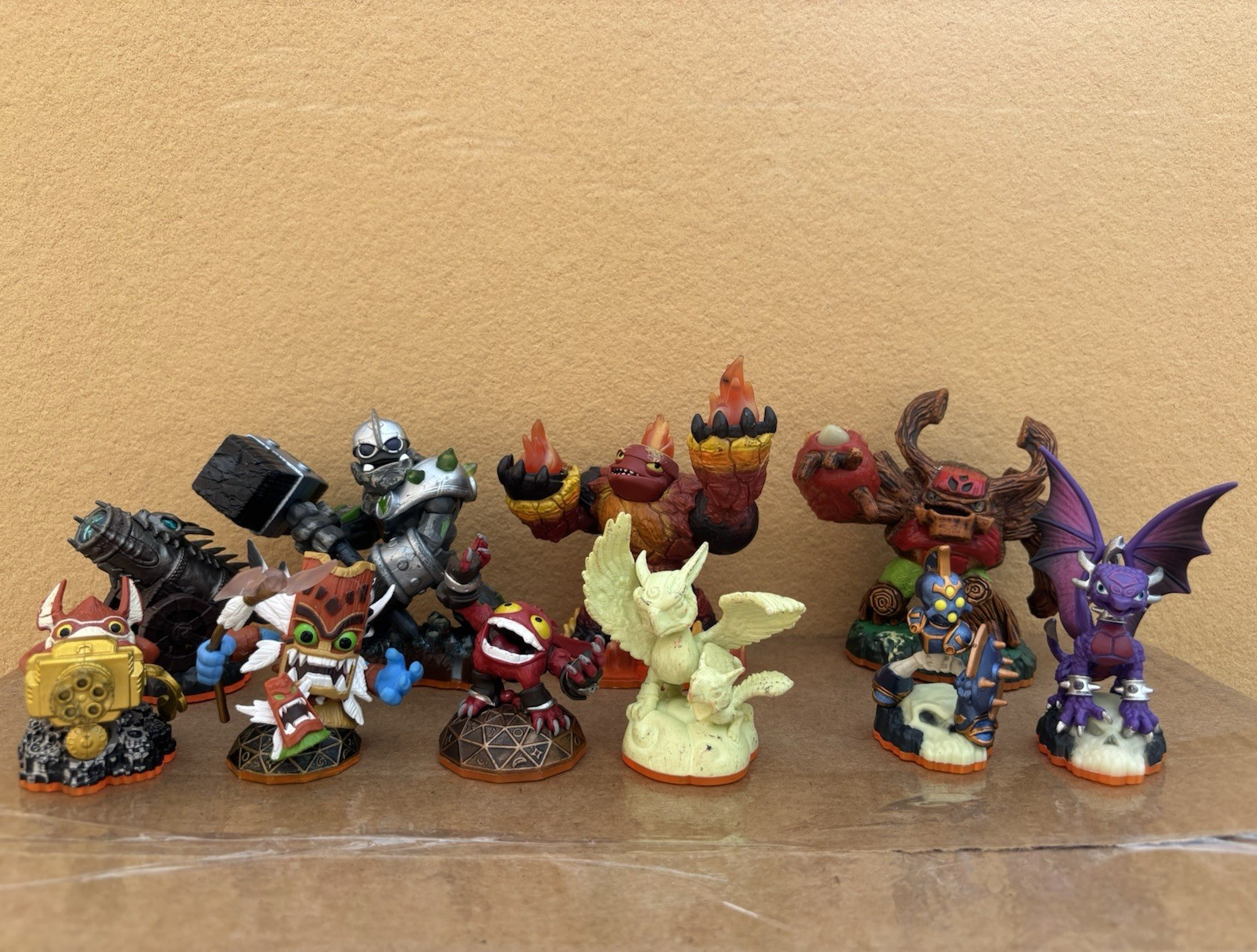 Skylanders Giants Lot 10 Figures Damaged but Tested w/ Punch Pop Fizz