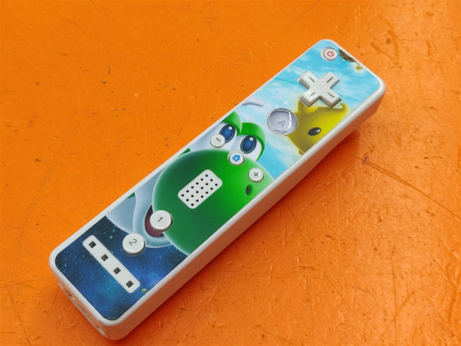 ⭐️⭐️⭐️⭐️⭐️ Unbranded Nintendo Wii White Remote Controller w Yoshi Skin