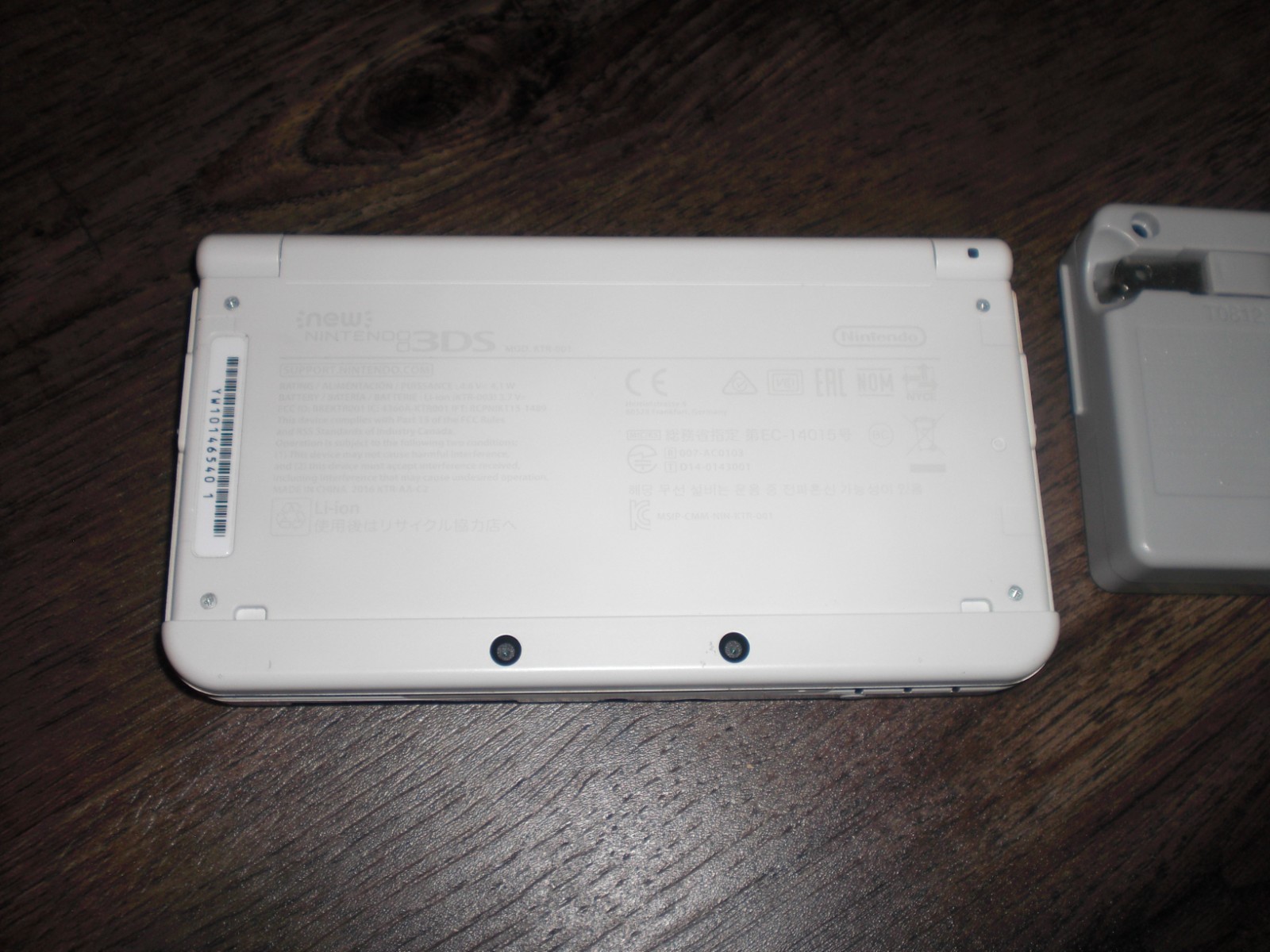 Nintendo New 3DS Super Mario Black Friday Console System Plays 3DS DS 2DS Games