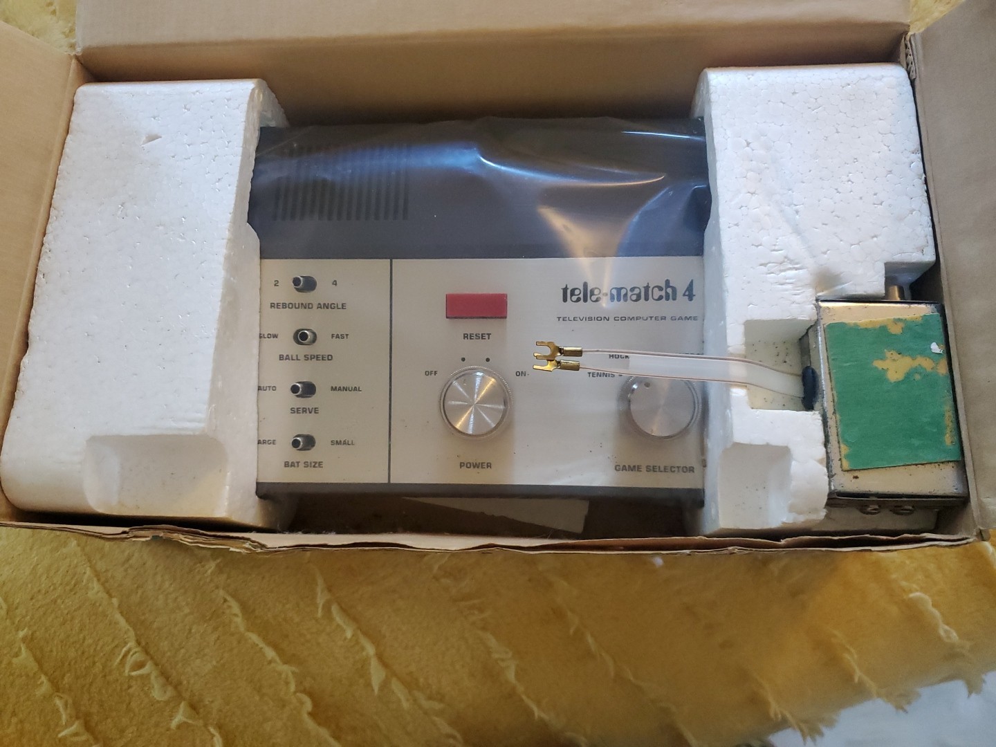 Tele Match 4 Model 7700 Vintage Game Console with Pong