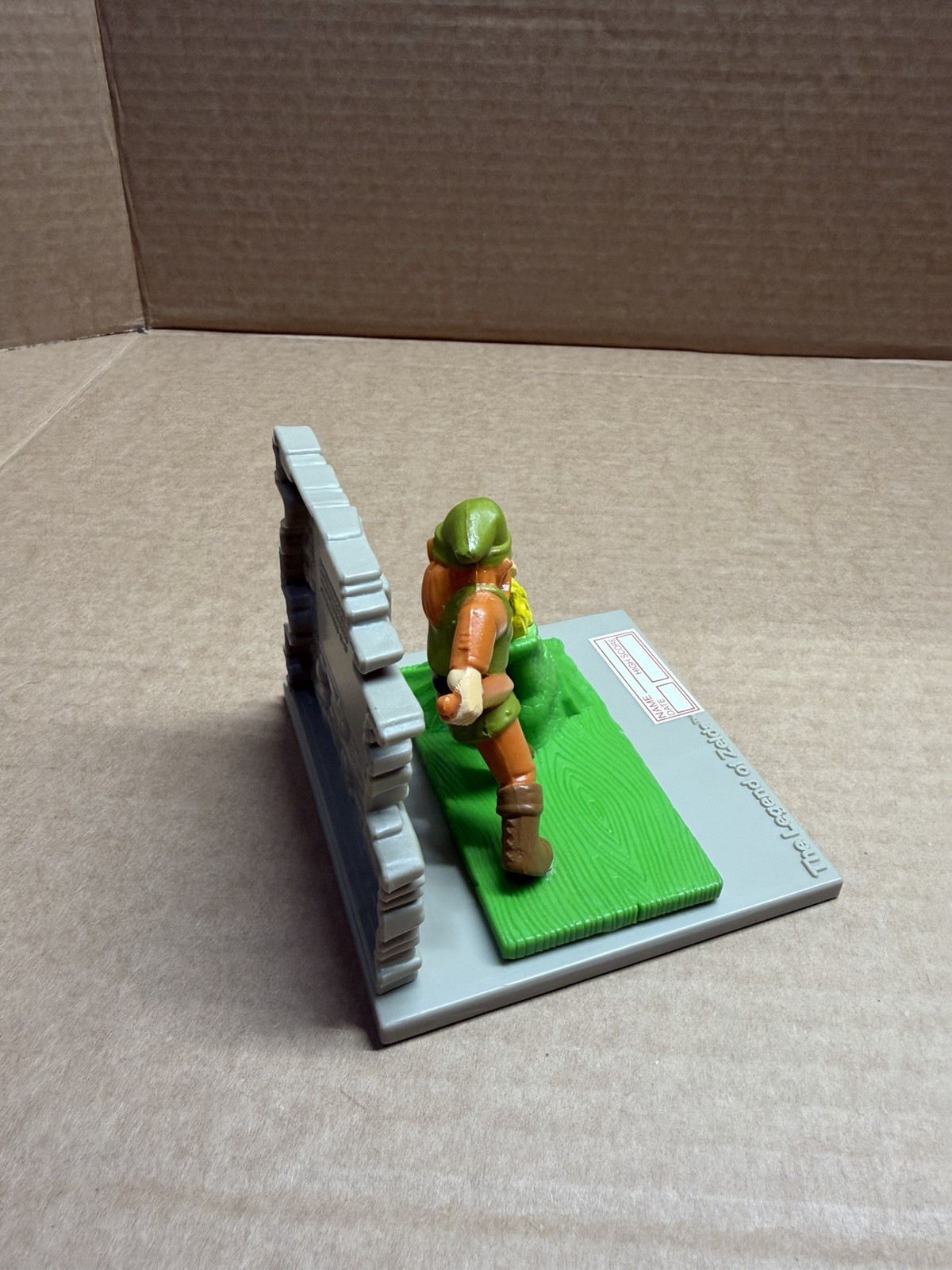 1988 Nintendo Hasbro Legend of Zelda “Link fights the head of Gleeok”display